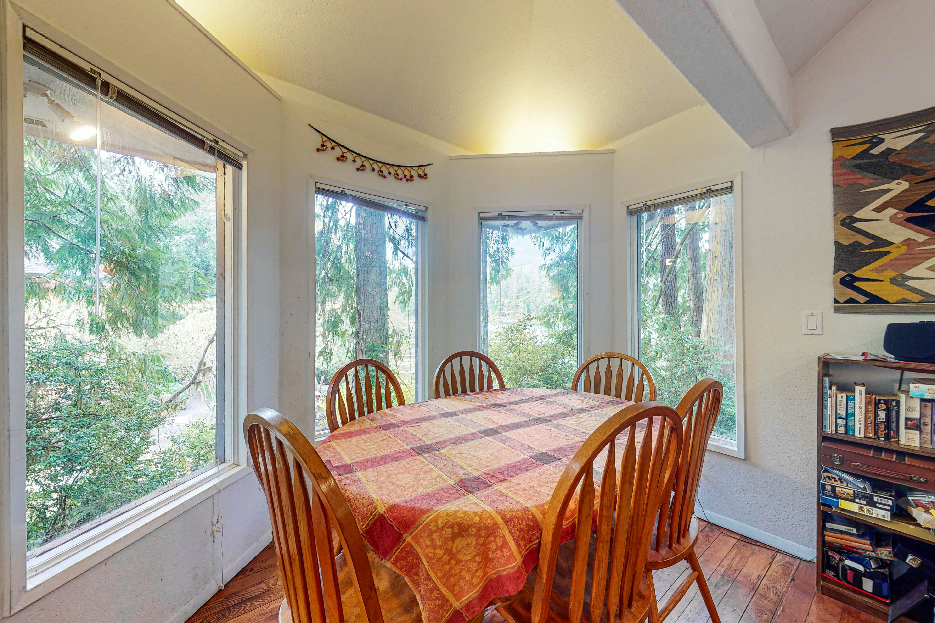 Marcia's Mercer Lake Chateau