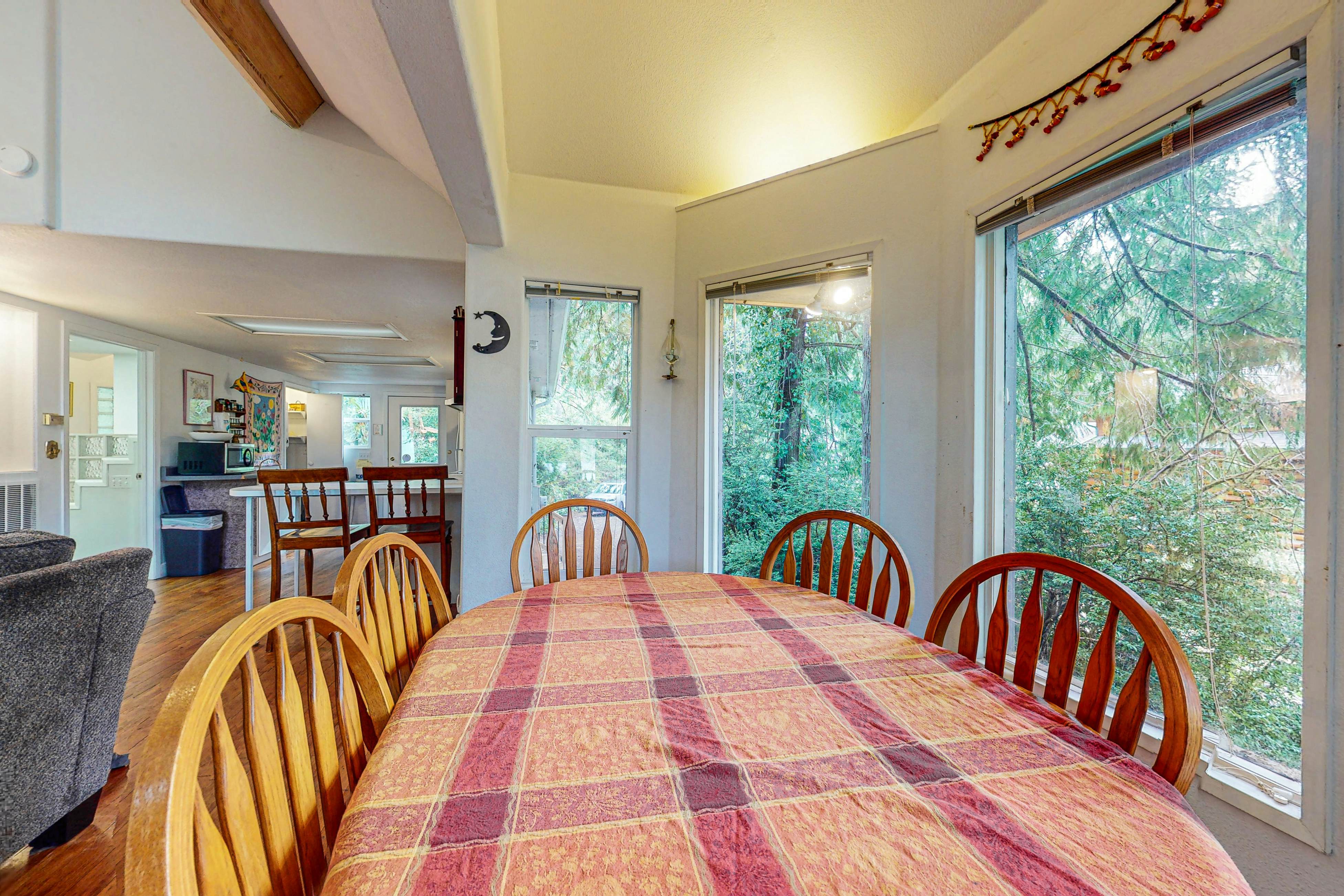 Marcia's Mercer Lake Chateau