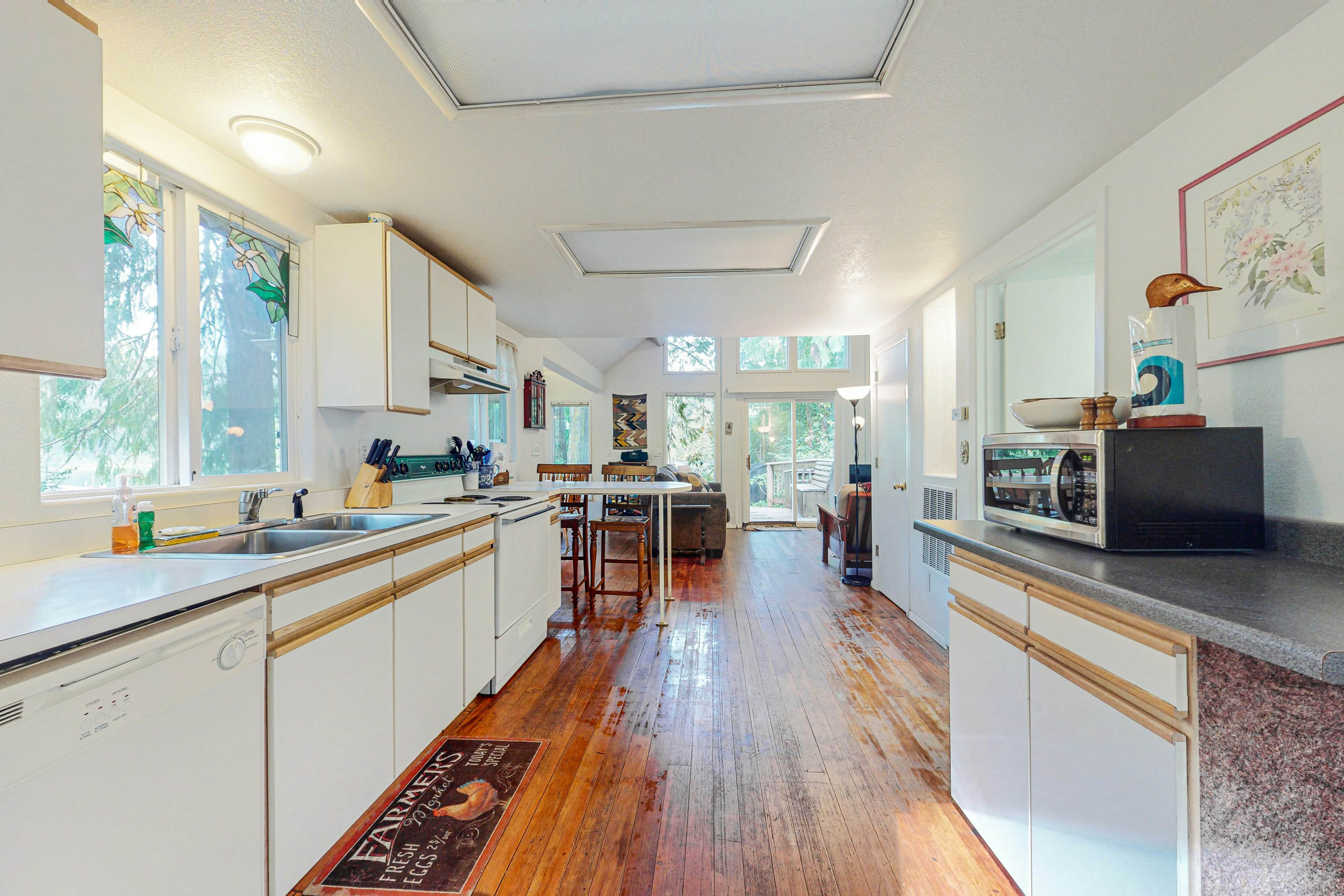 Marcia's Mercer Lake Chateau