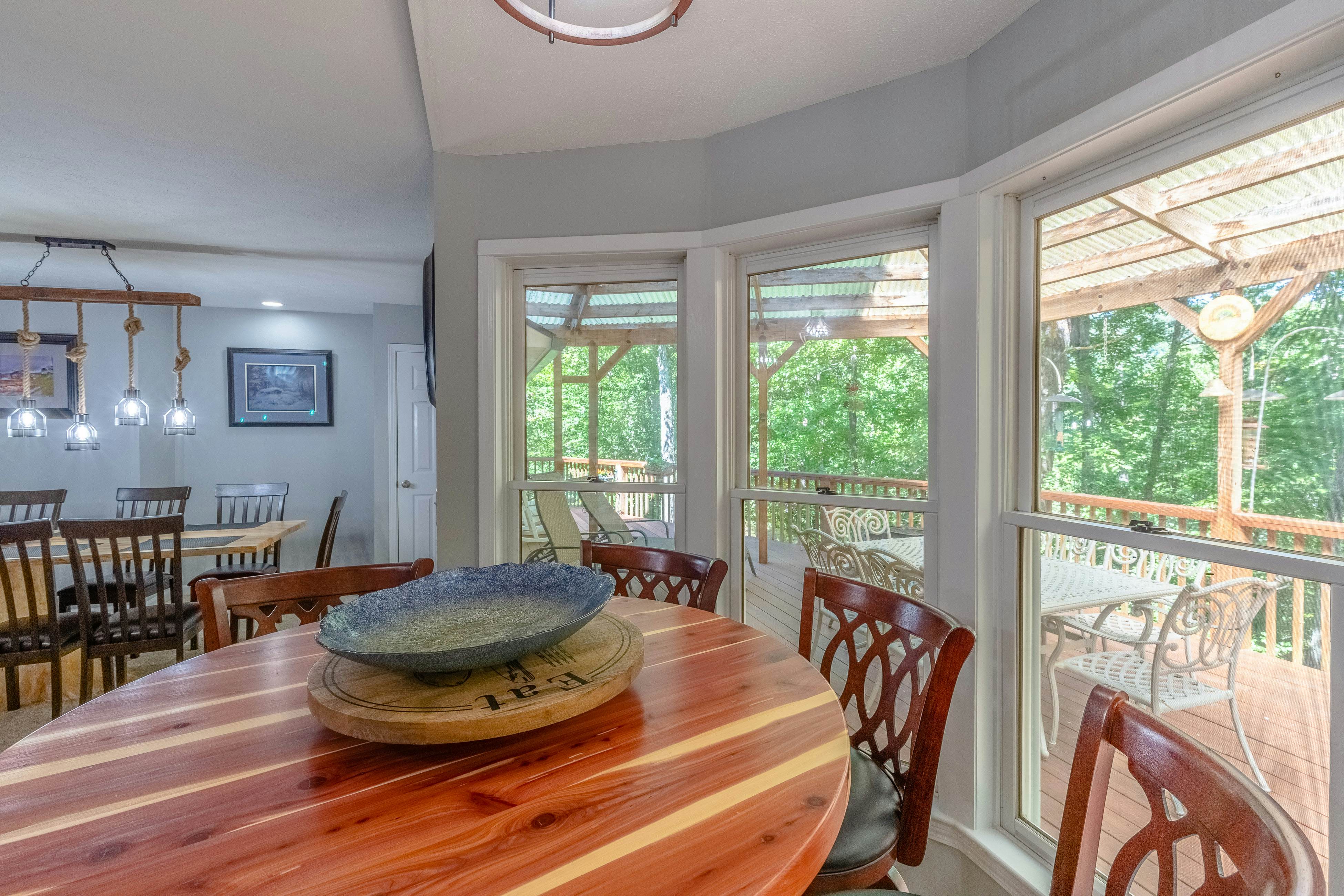 Top of the Mountain 4 BD Franklin, NC Vacation Rental Vacasa