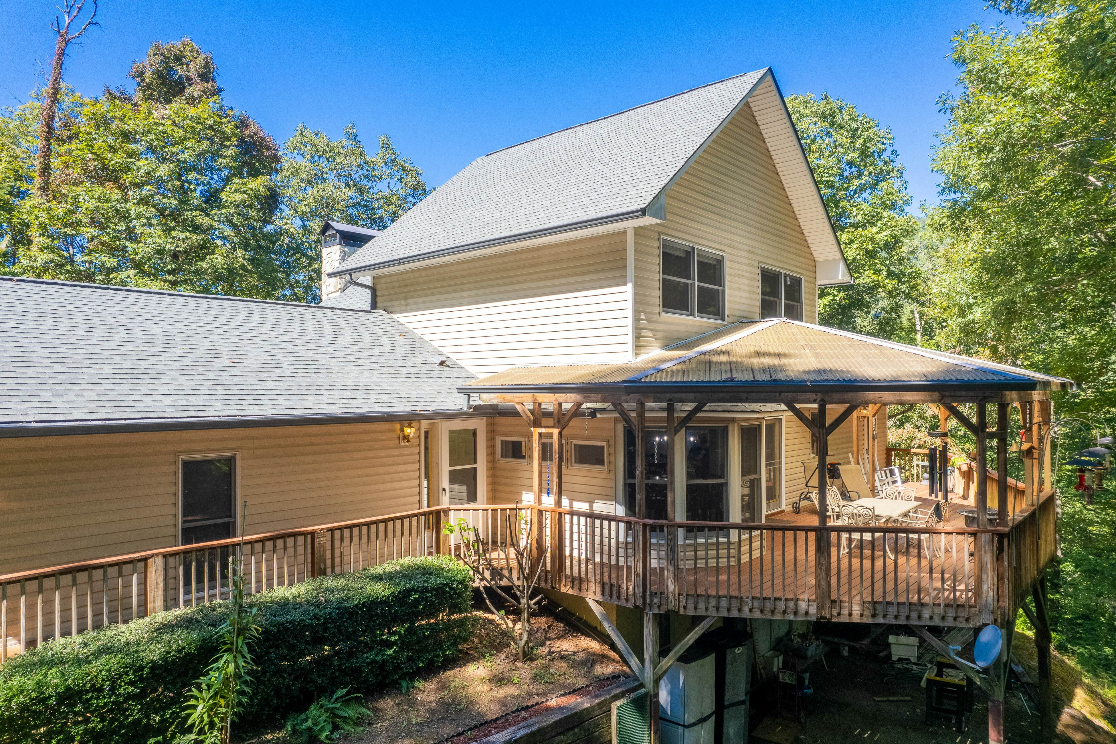 Top of the Mountain 4 BD Franklin, NC Vacation Rental Vacasa