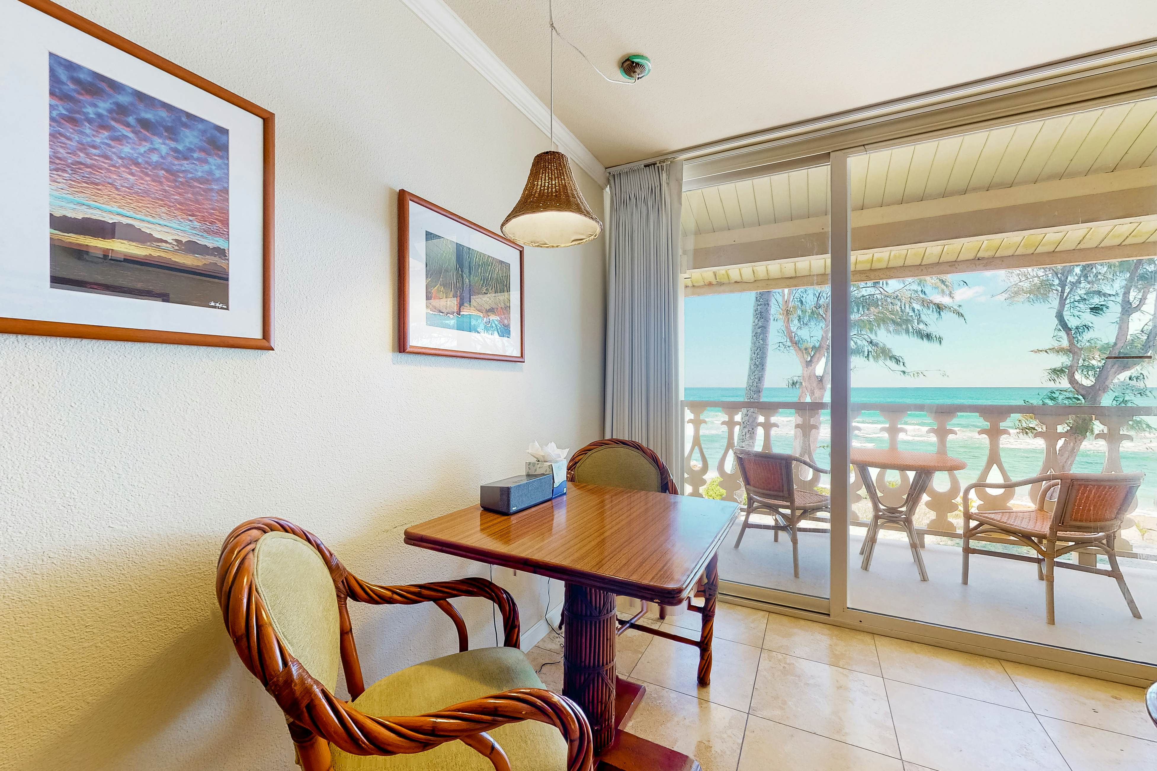 Islander on the Beach 353