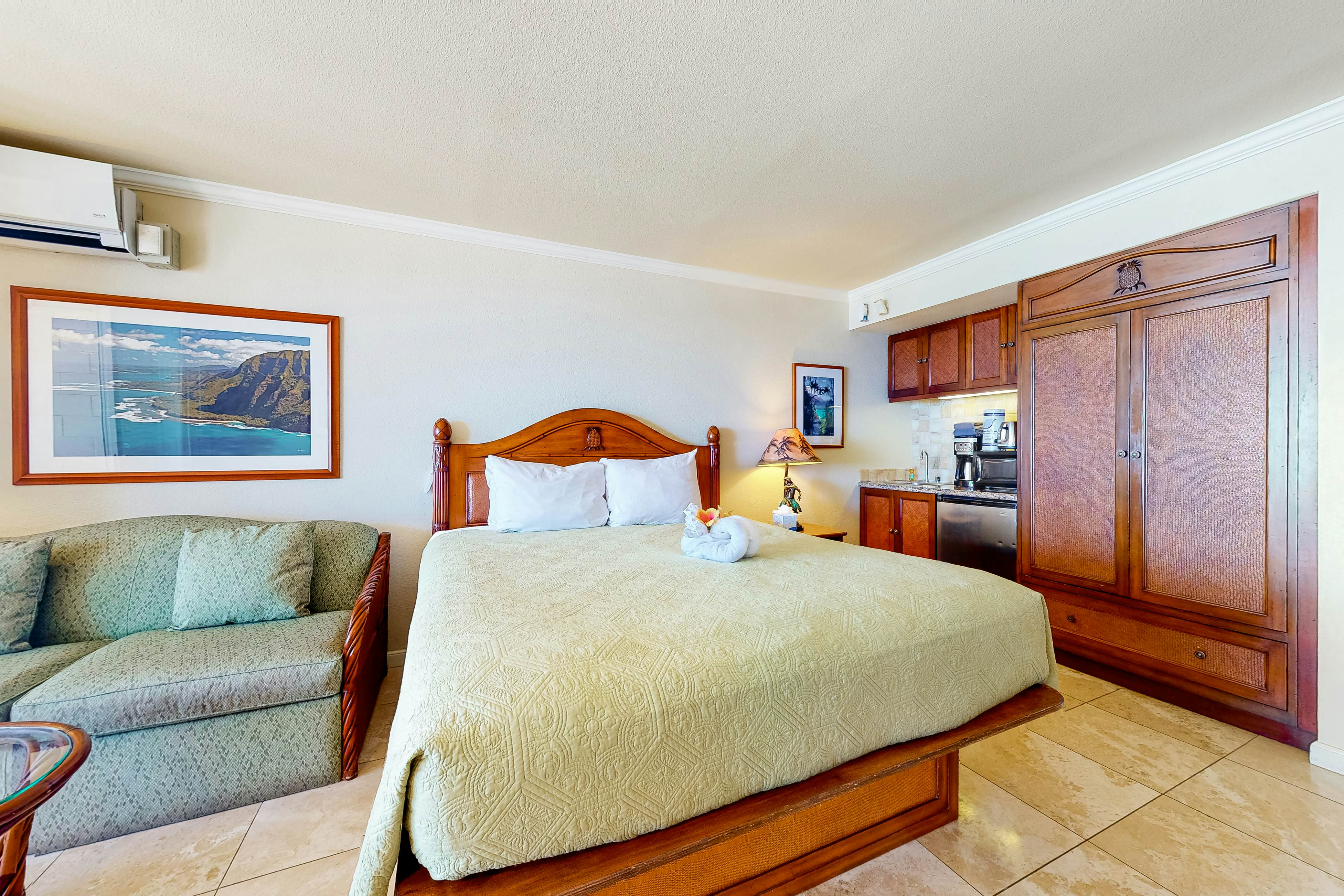 Islander on the Beach 353