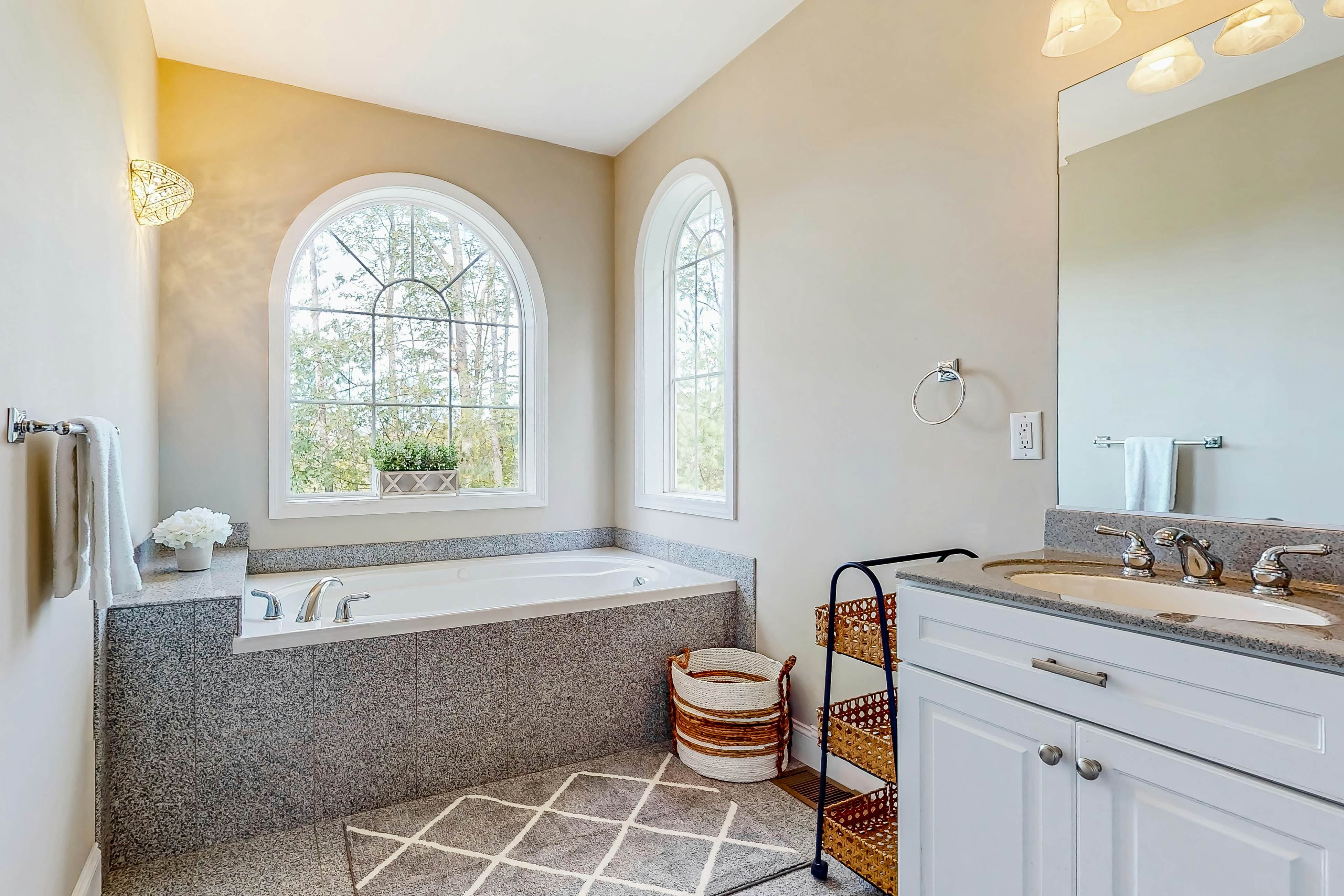 Breathtaking Mountain & River Views