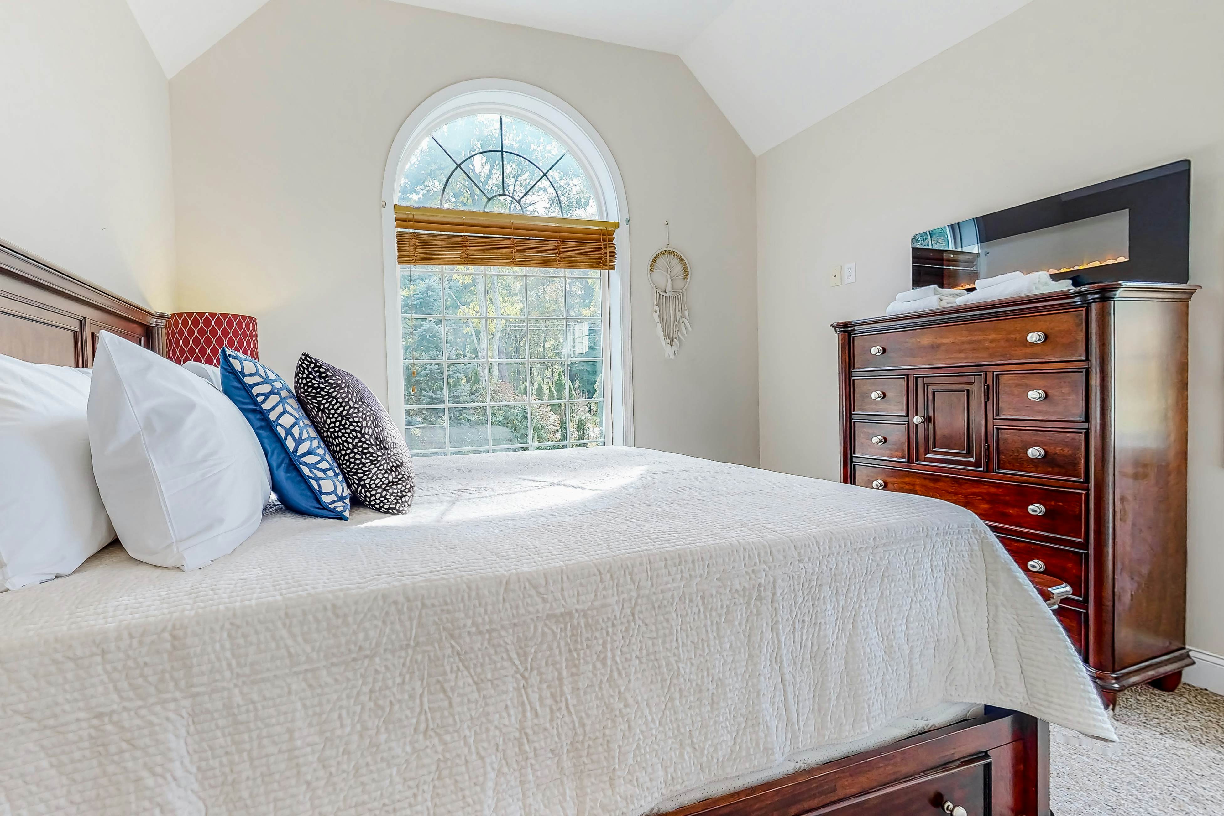 Breathtaking Mountain & River Views