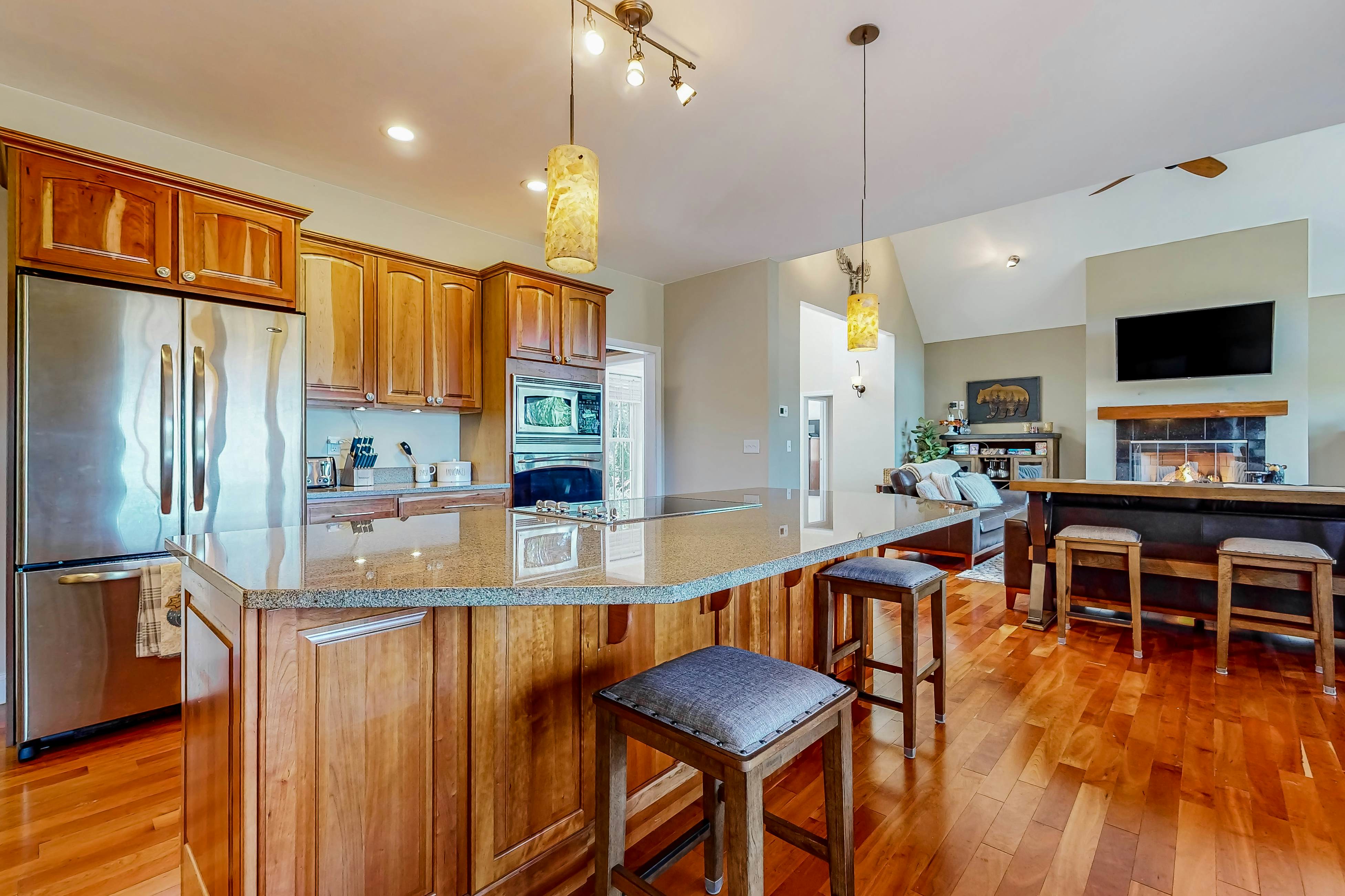 Breathtaking Mountain & River Views