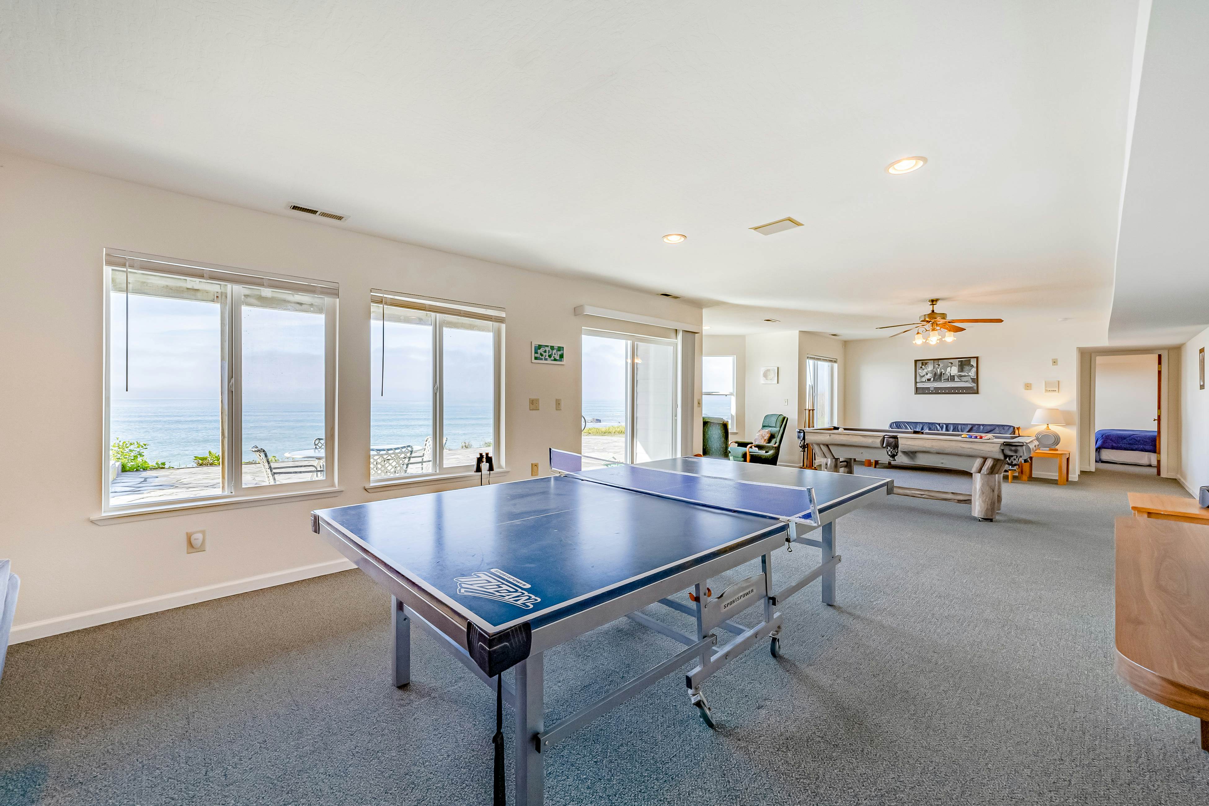 Brookings Oceanfront Estate