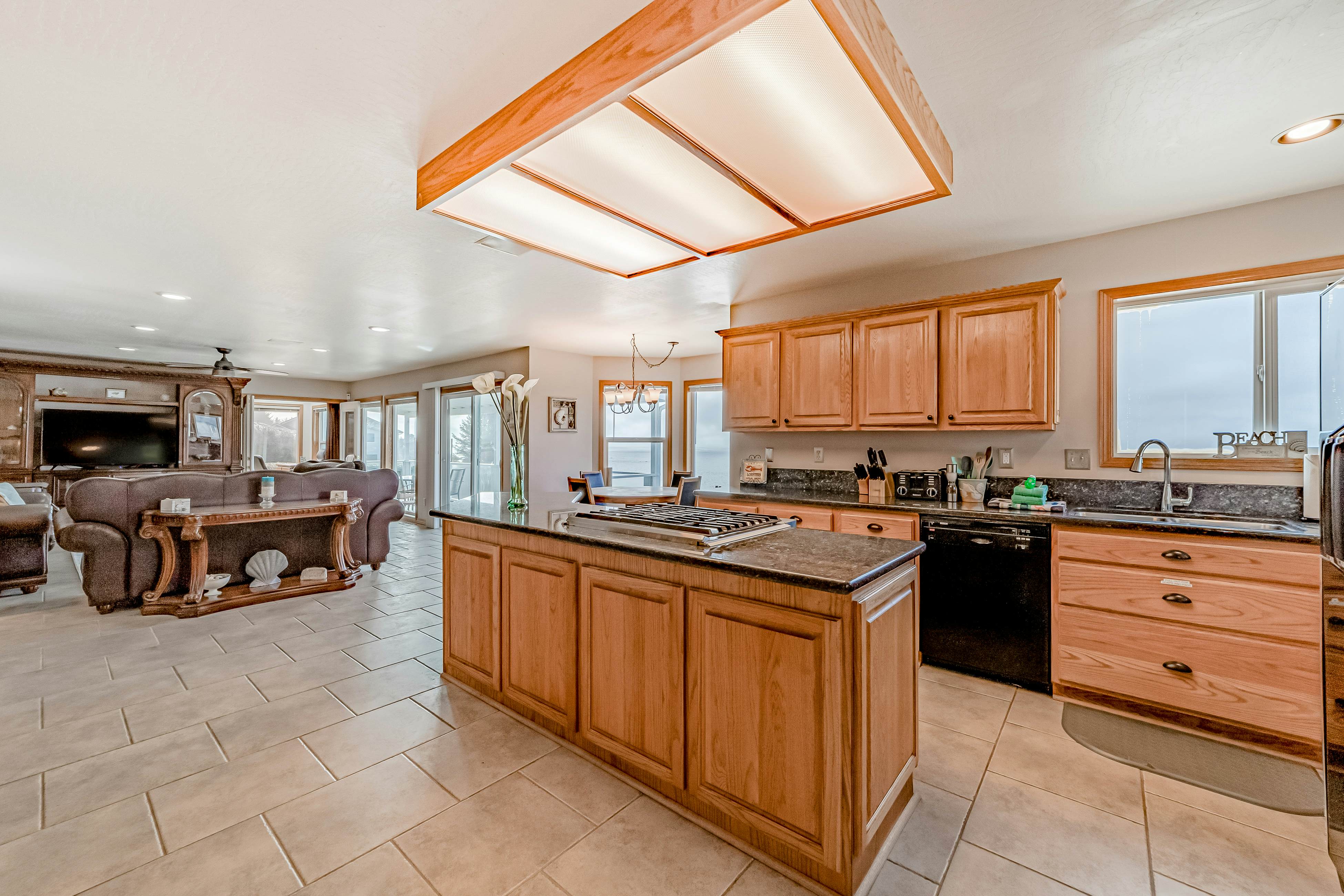 Brookings Oceanfront Estate