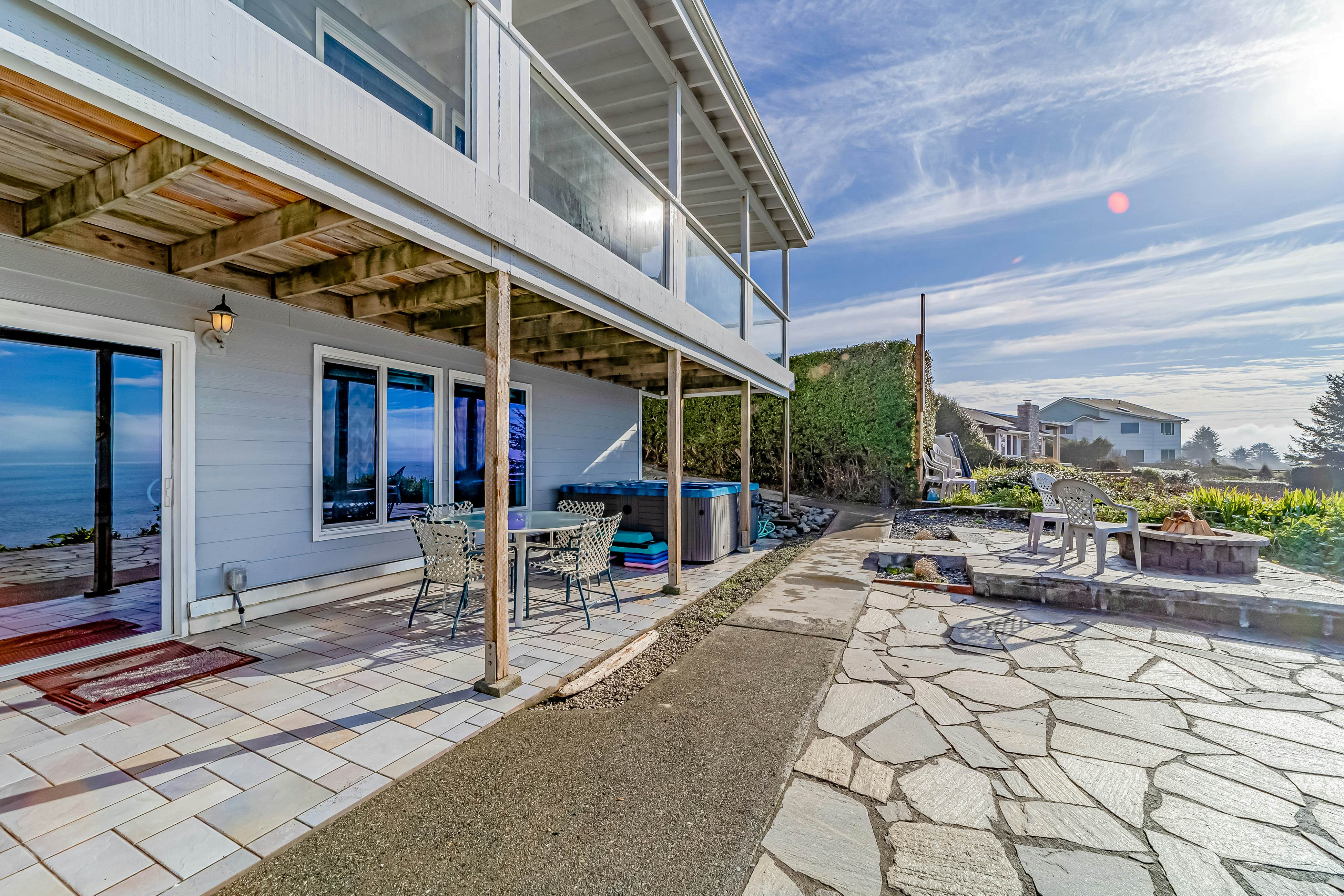 Brookings Oceanfront Estate