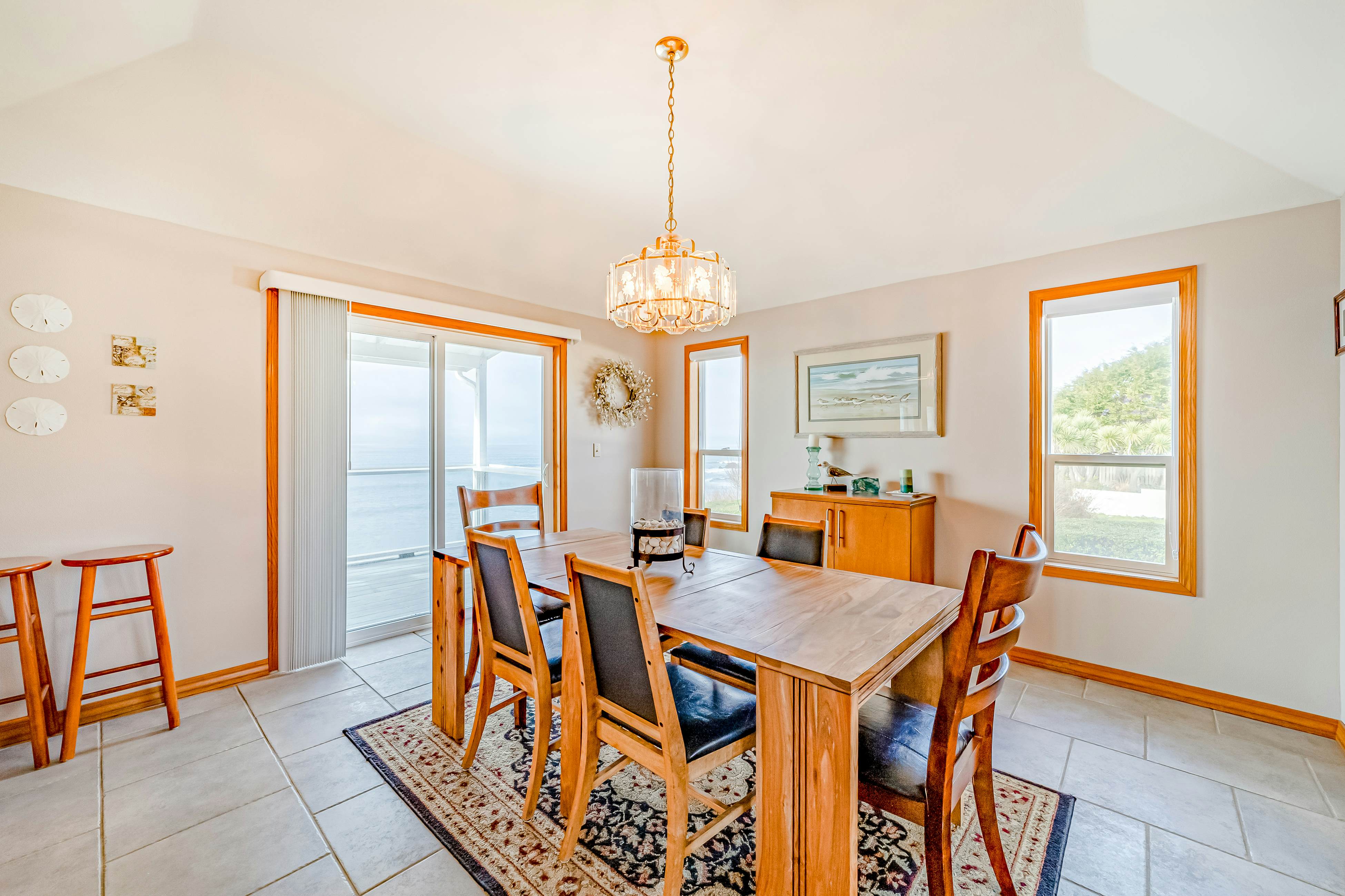 Brookings Oceanfront Estate