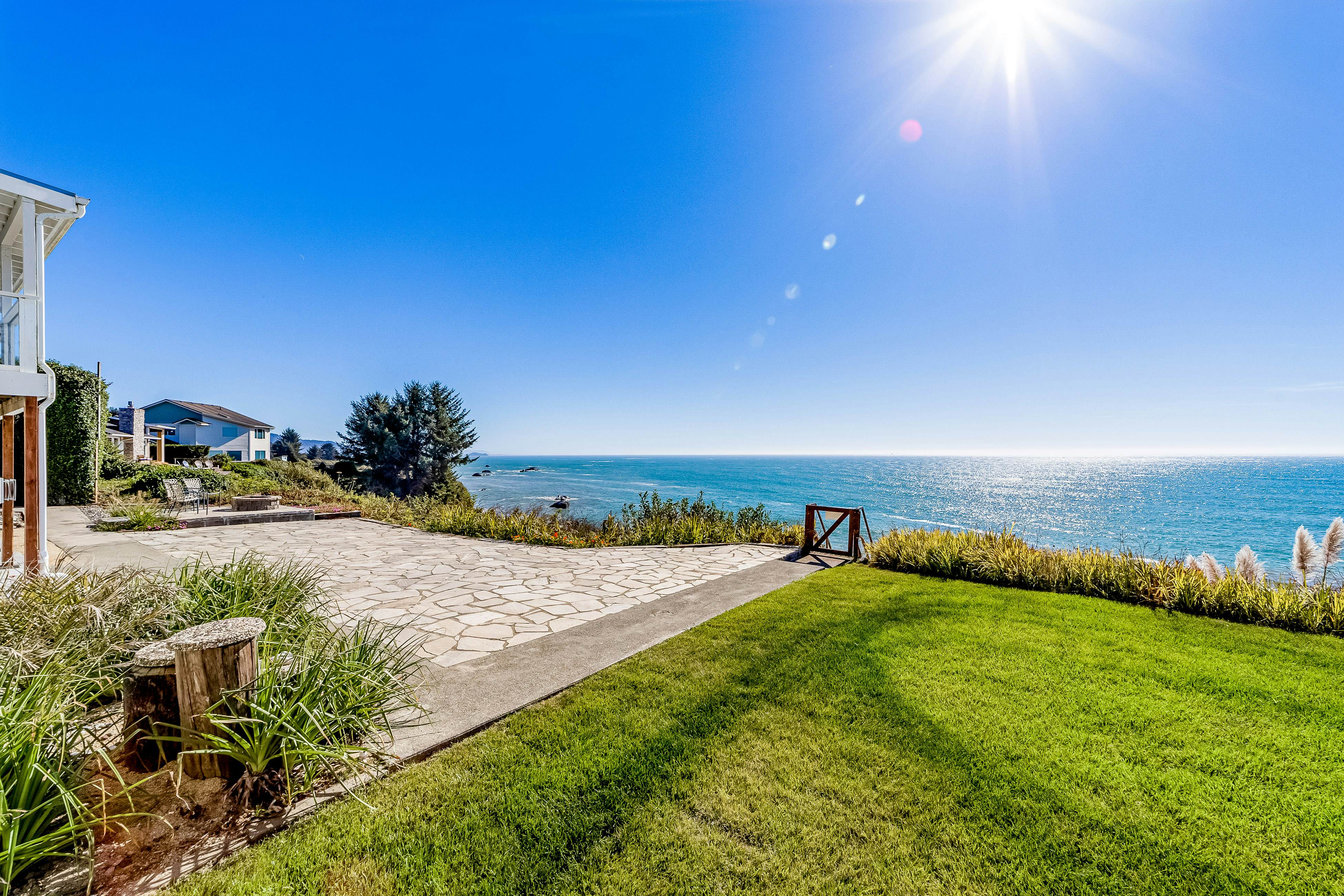 Brookings Oceanfront Estate