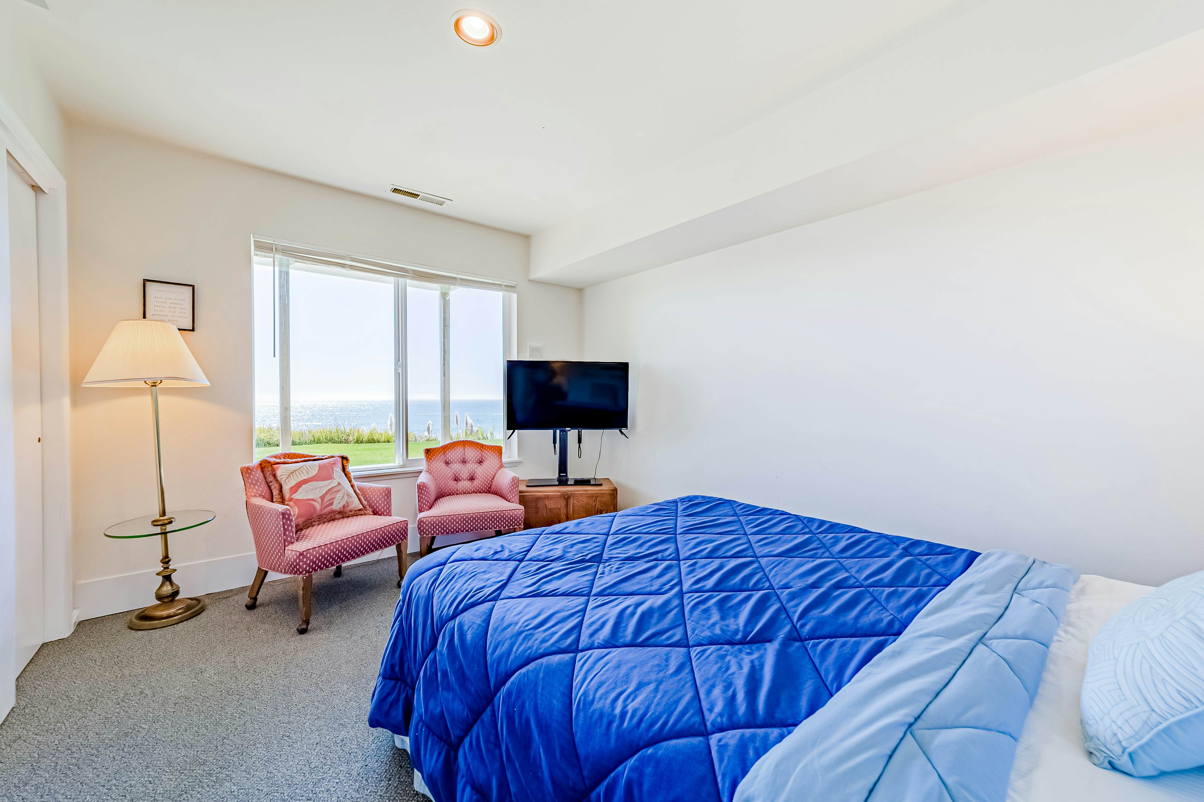 Brookings Oceanfront Estate