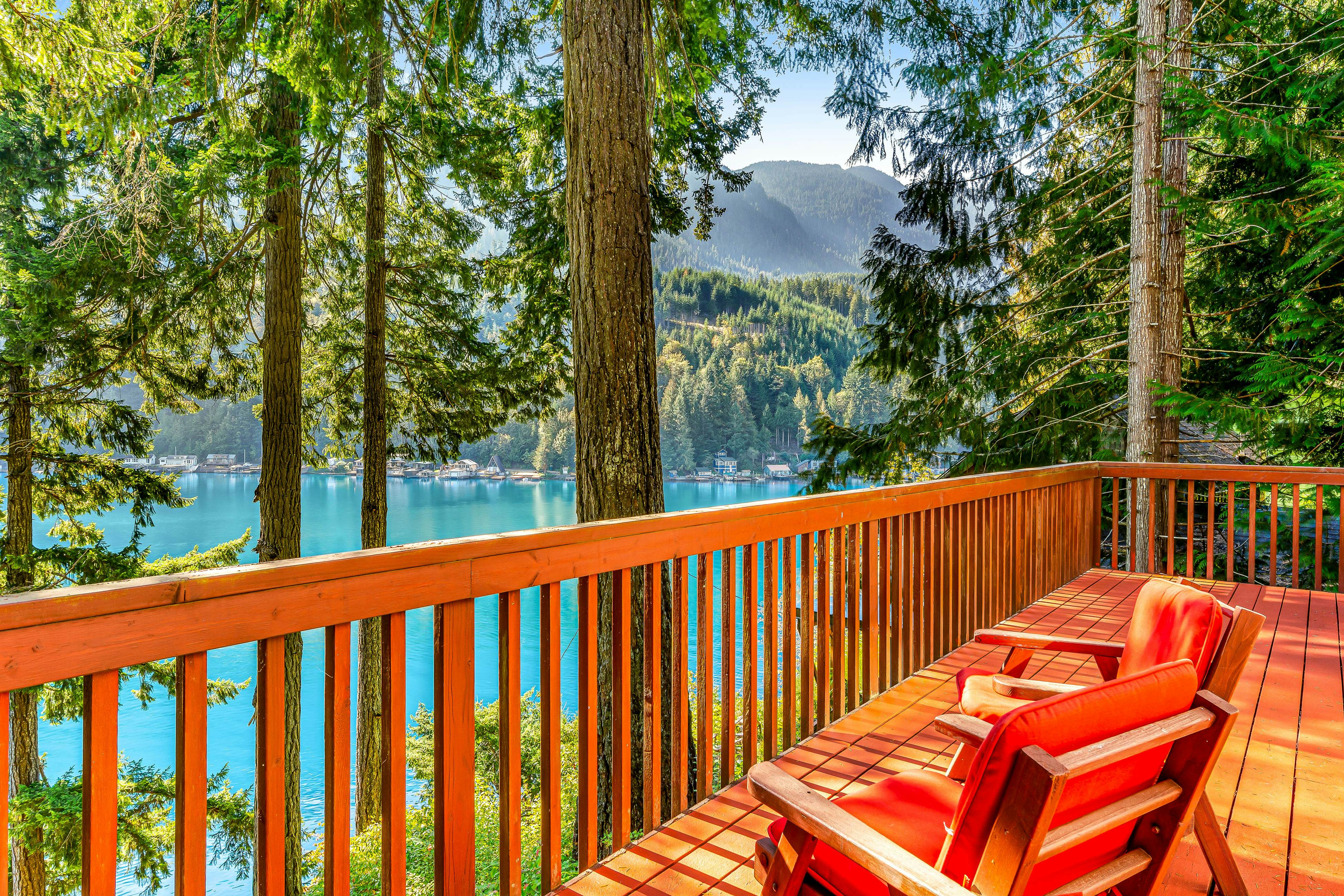 Eagle's Nest on Lake Sutherland