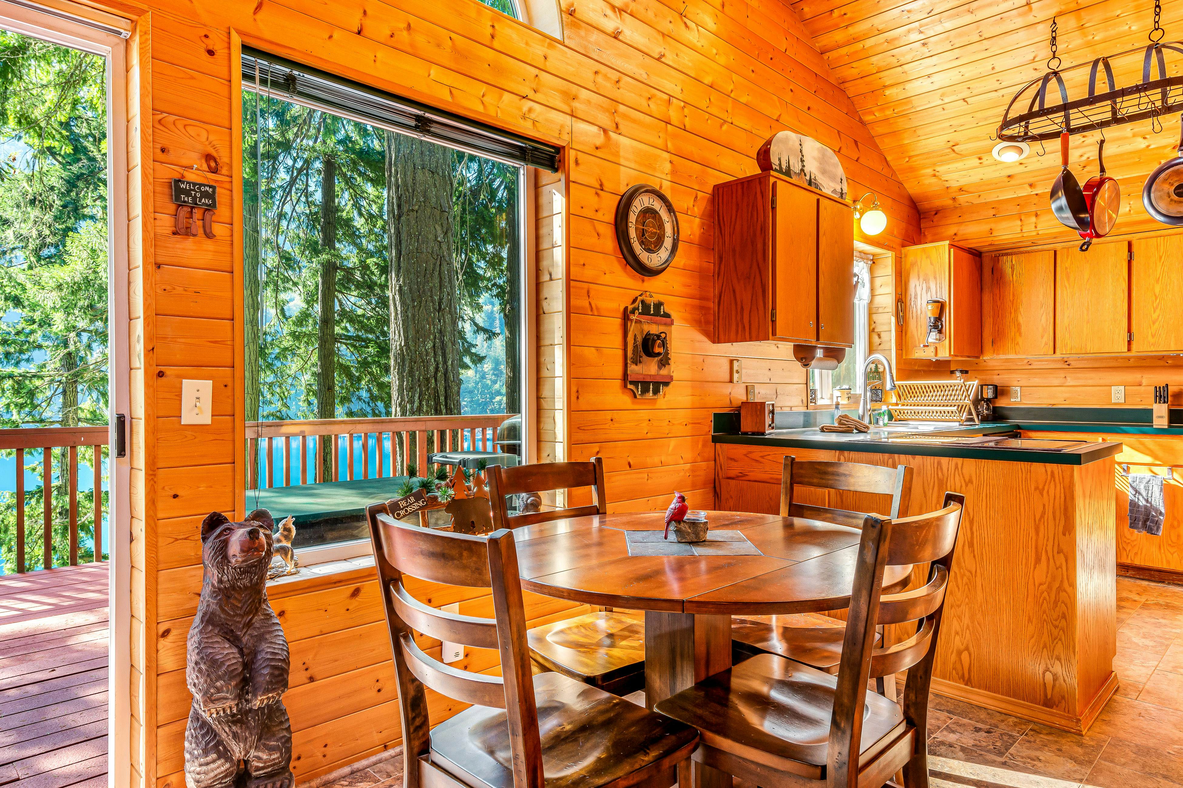 Eagle's Nest on Lake Sutherland 1 BD Port Angeles, WA Vacation Rental