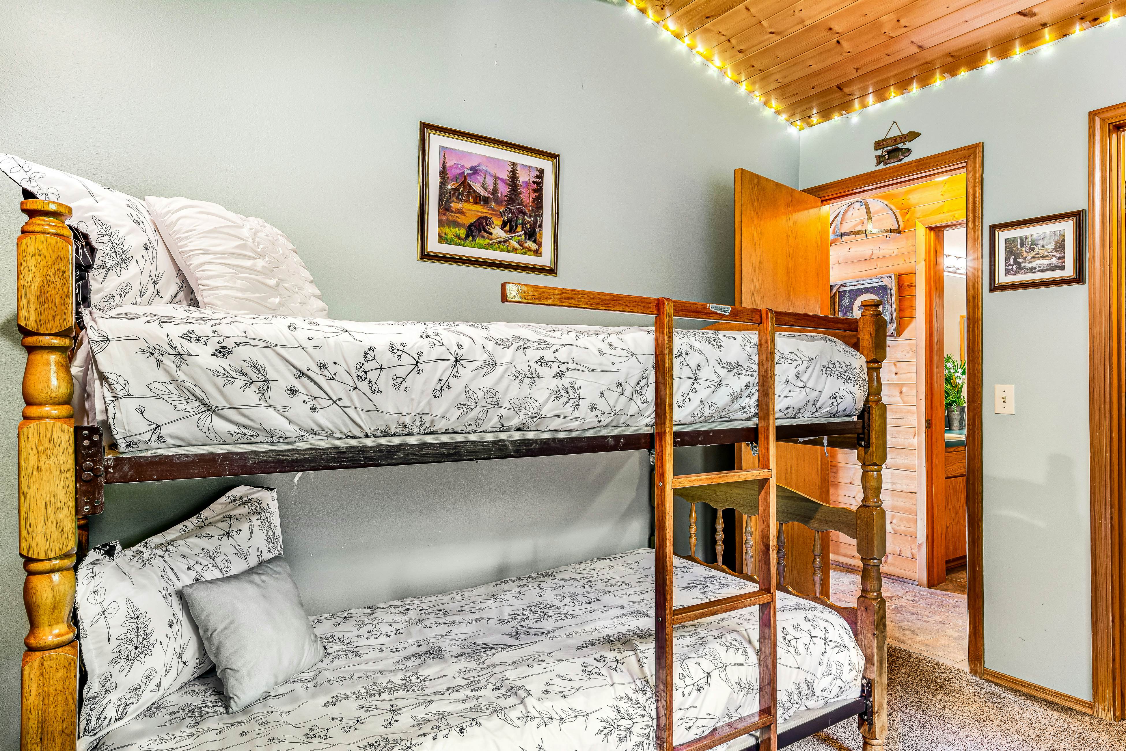 Eagle's Nest on Lake Sutherland