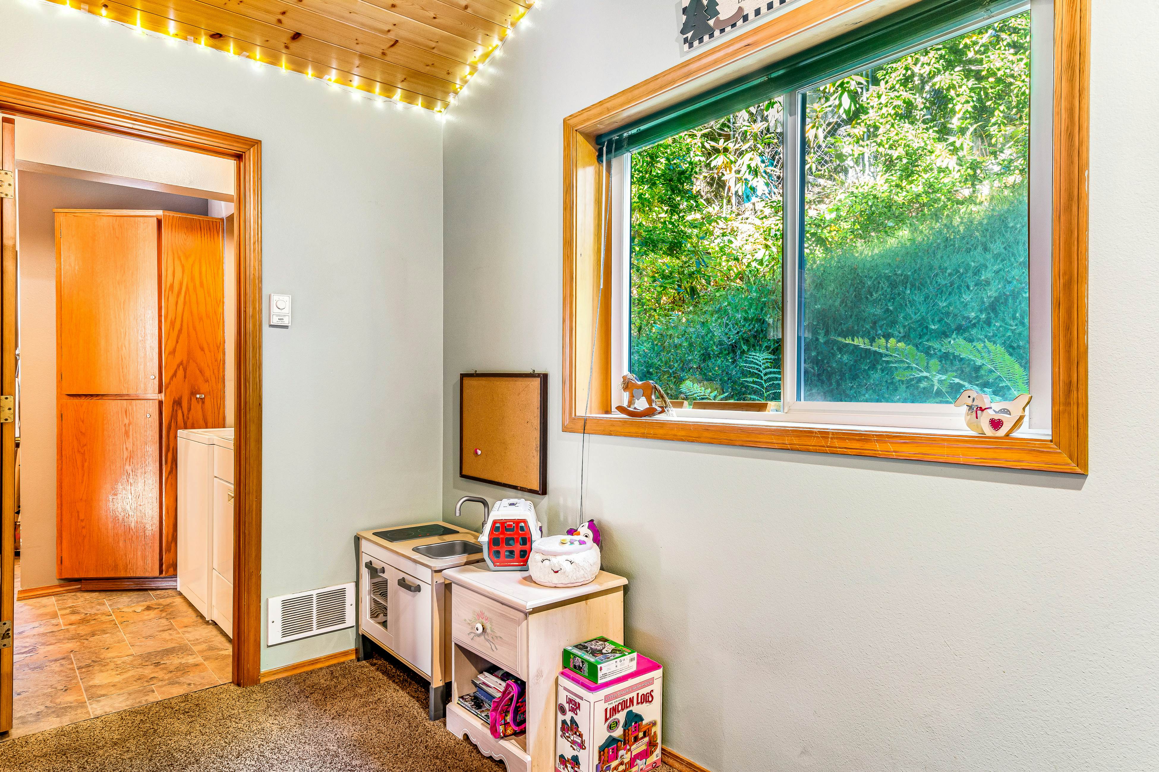 Eagle's Nest on Lake Sutherland