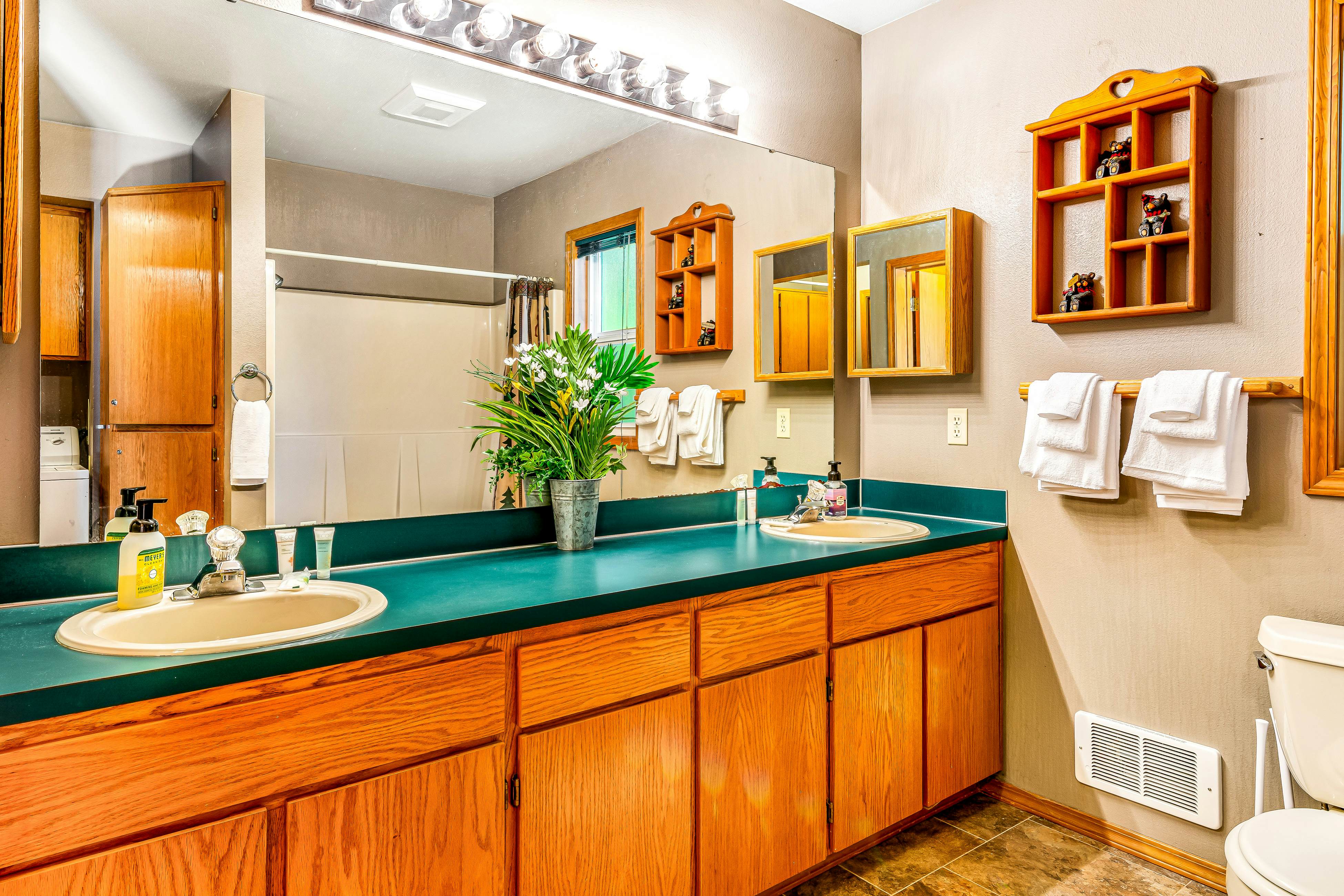 Eagle's Nest on Lake Sutherland