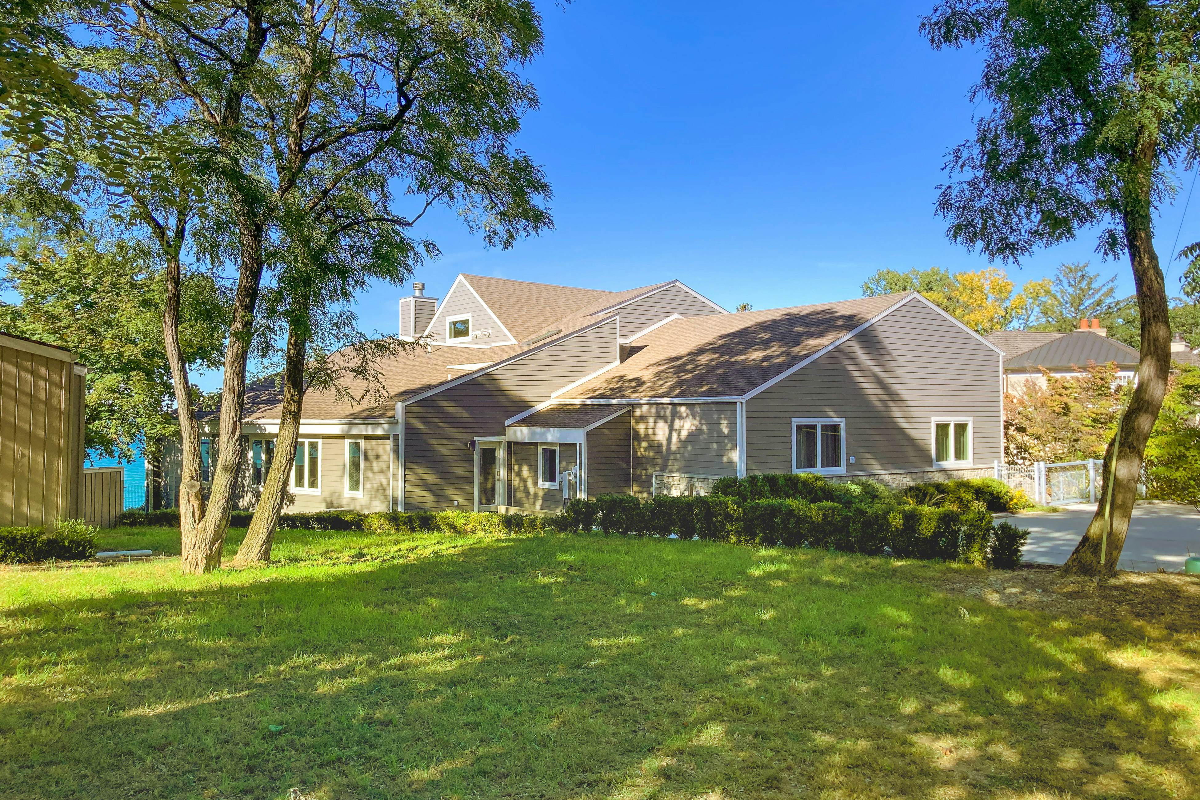 Leisure On The Lake 6 BD New Buffalo, MI Vacation Rental Vacasa