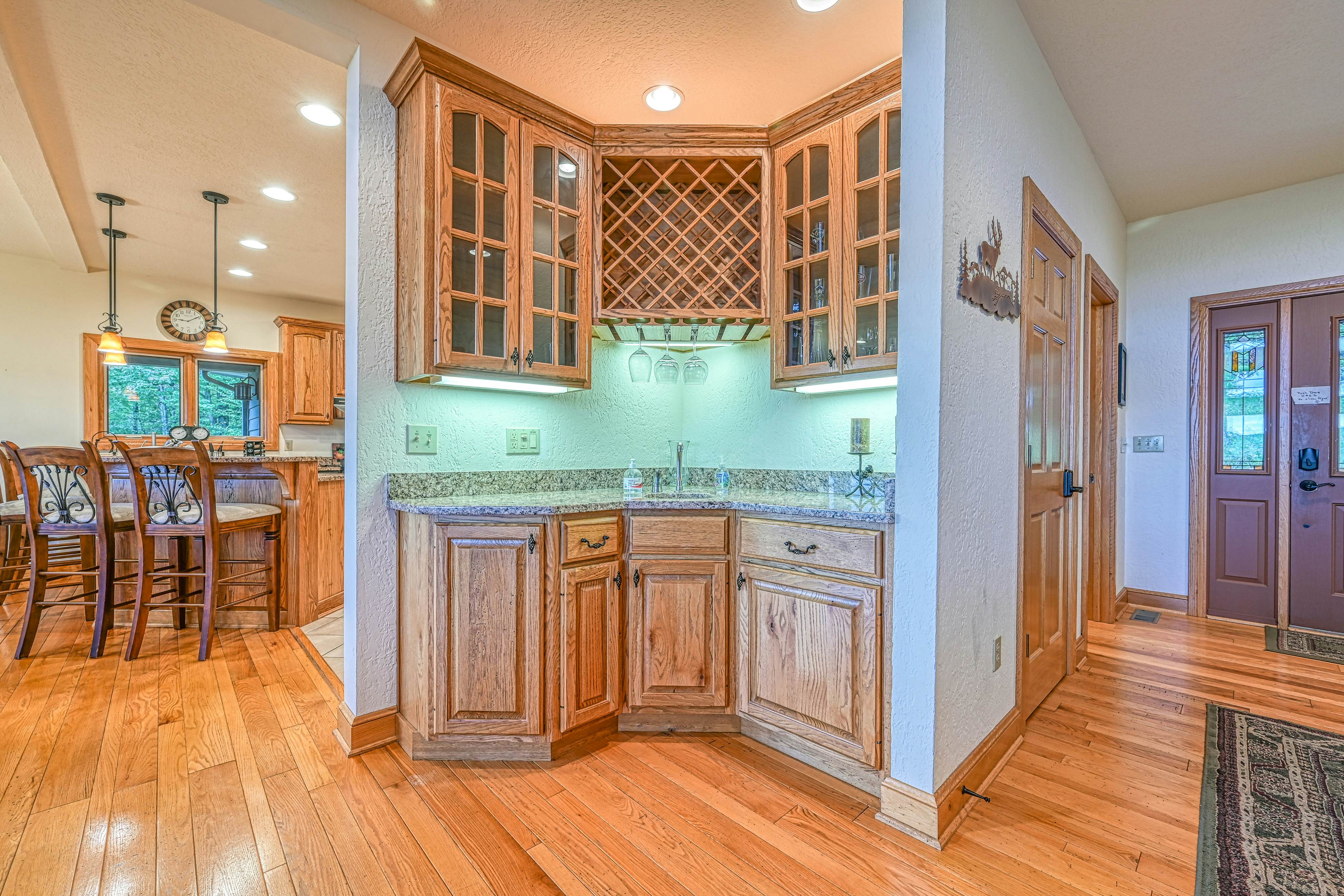 Spacious Panoramic Deep Creek Lodge