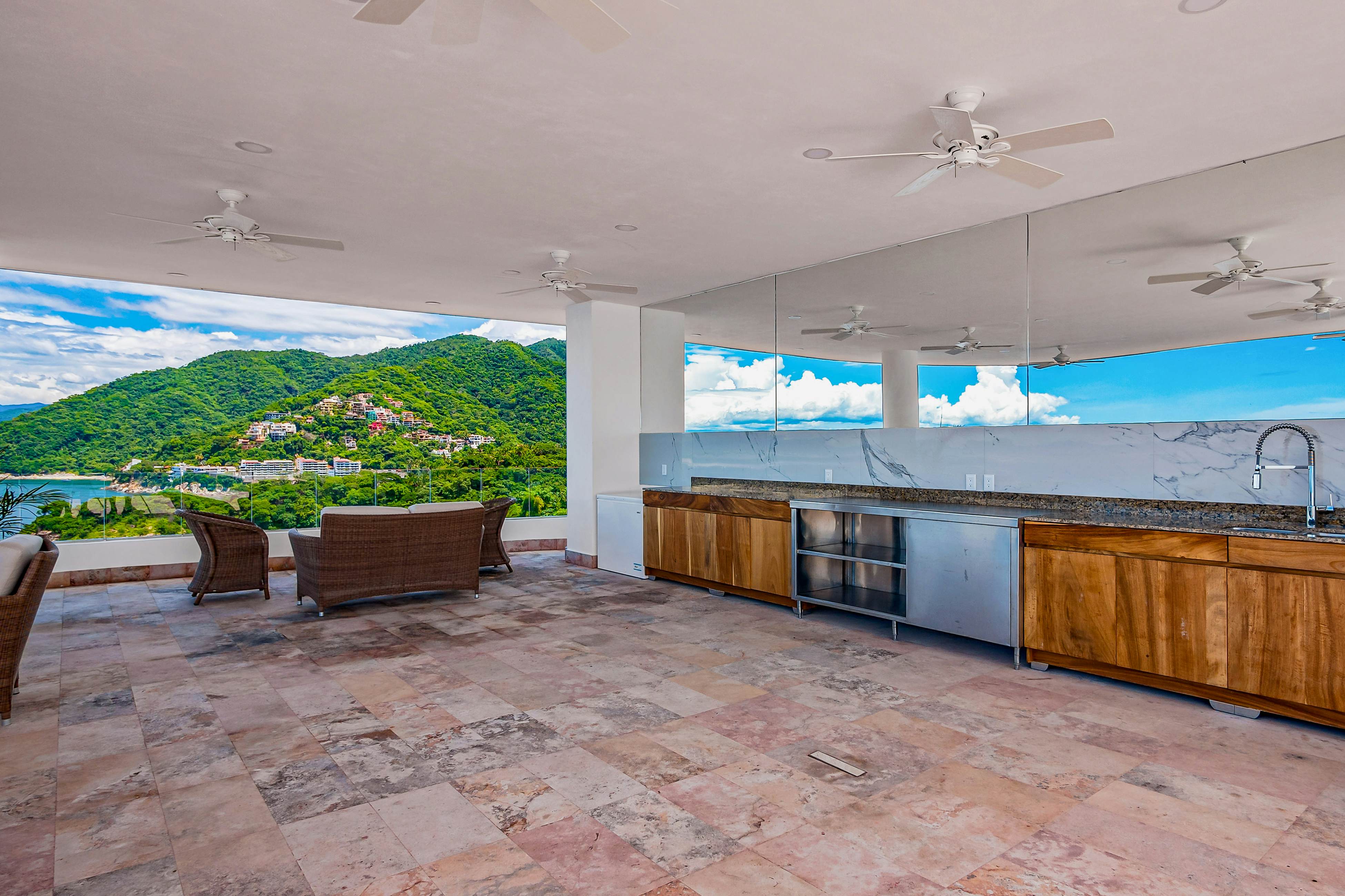 Blue Horizon 603 at Residences