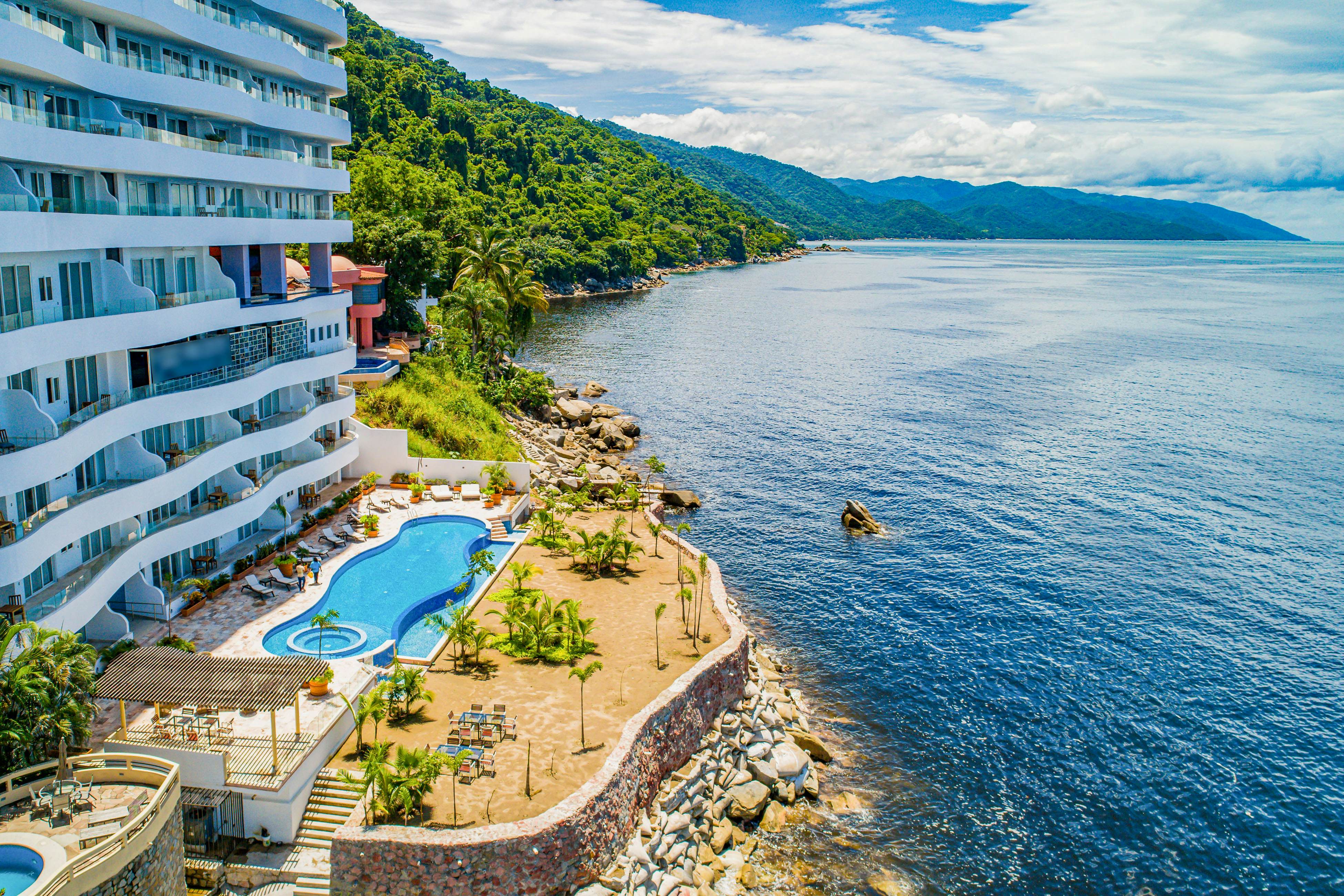 Blue Horizon 802 at Residences