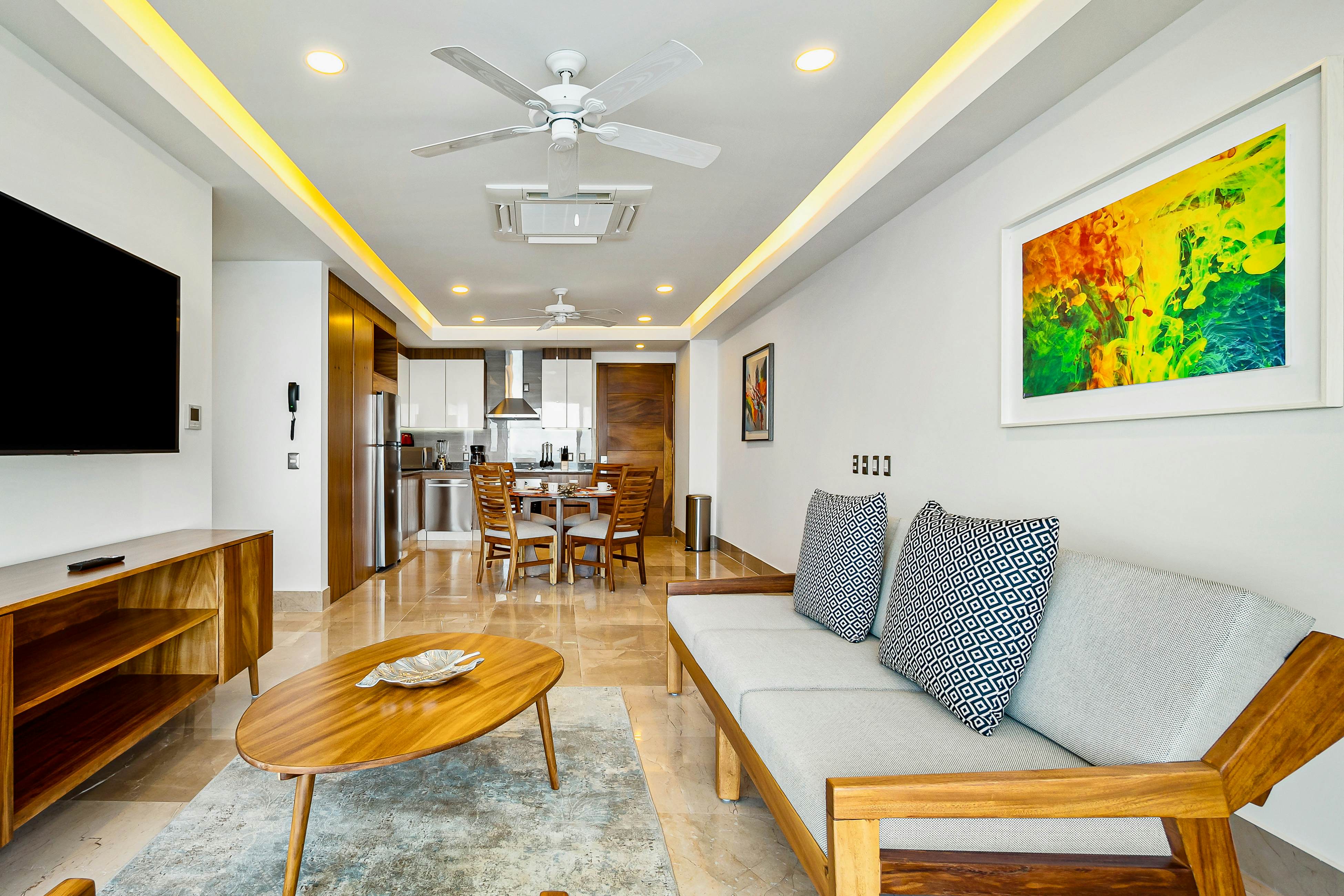 Blue Horizon 802 at Residences