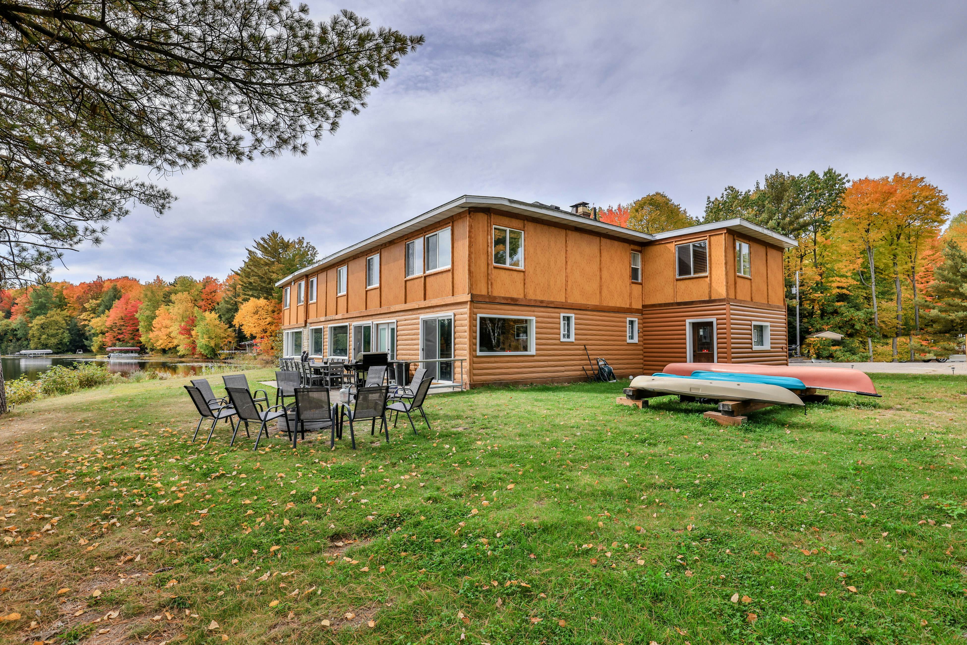 Timber Lodge Retreat 