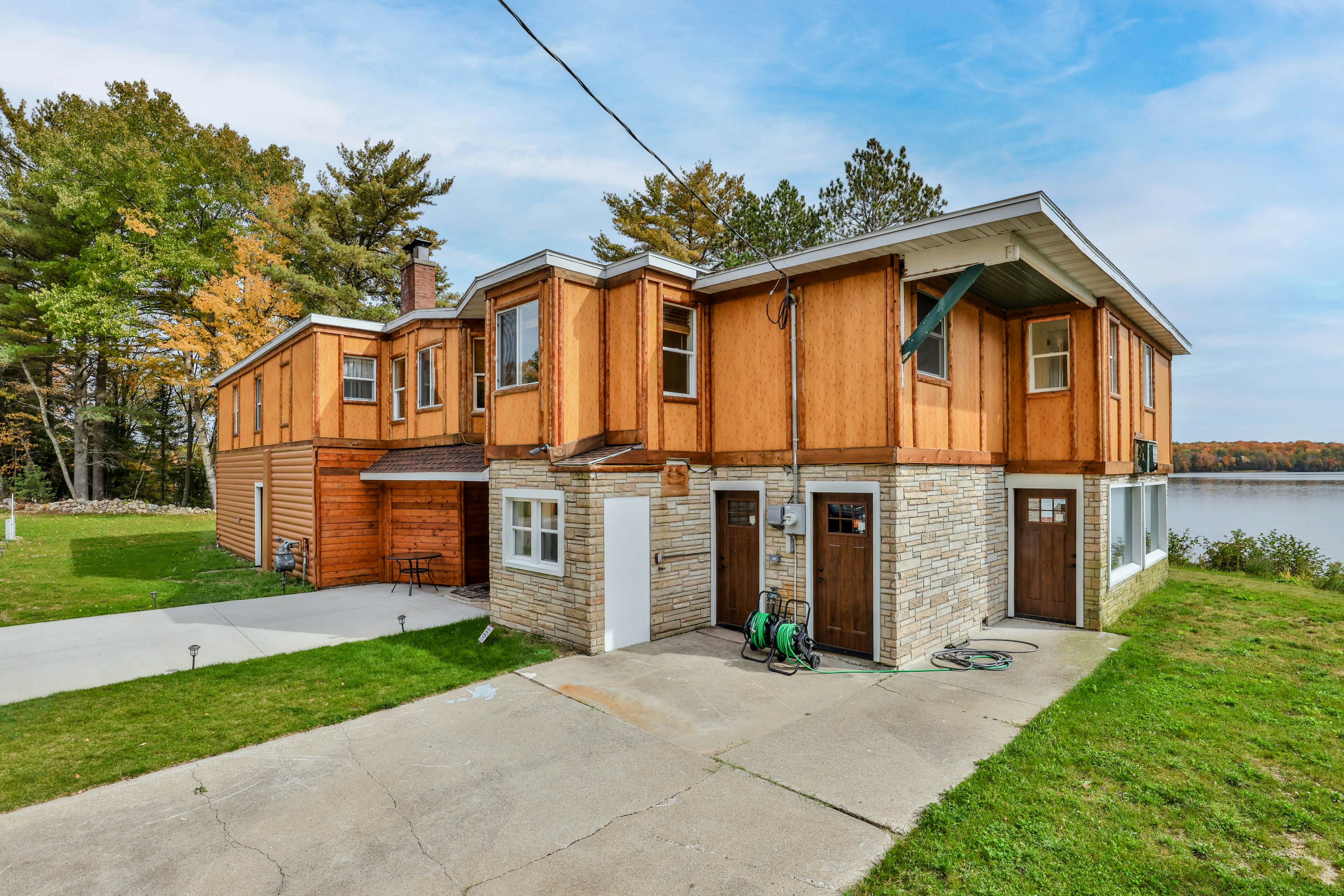 Timber Lodge Retreat 