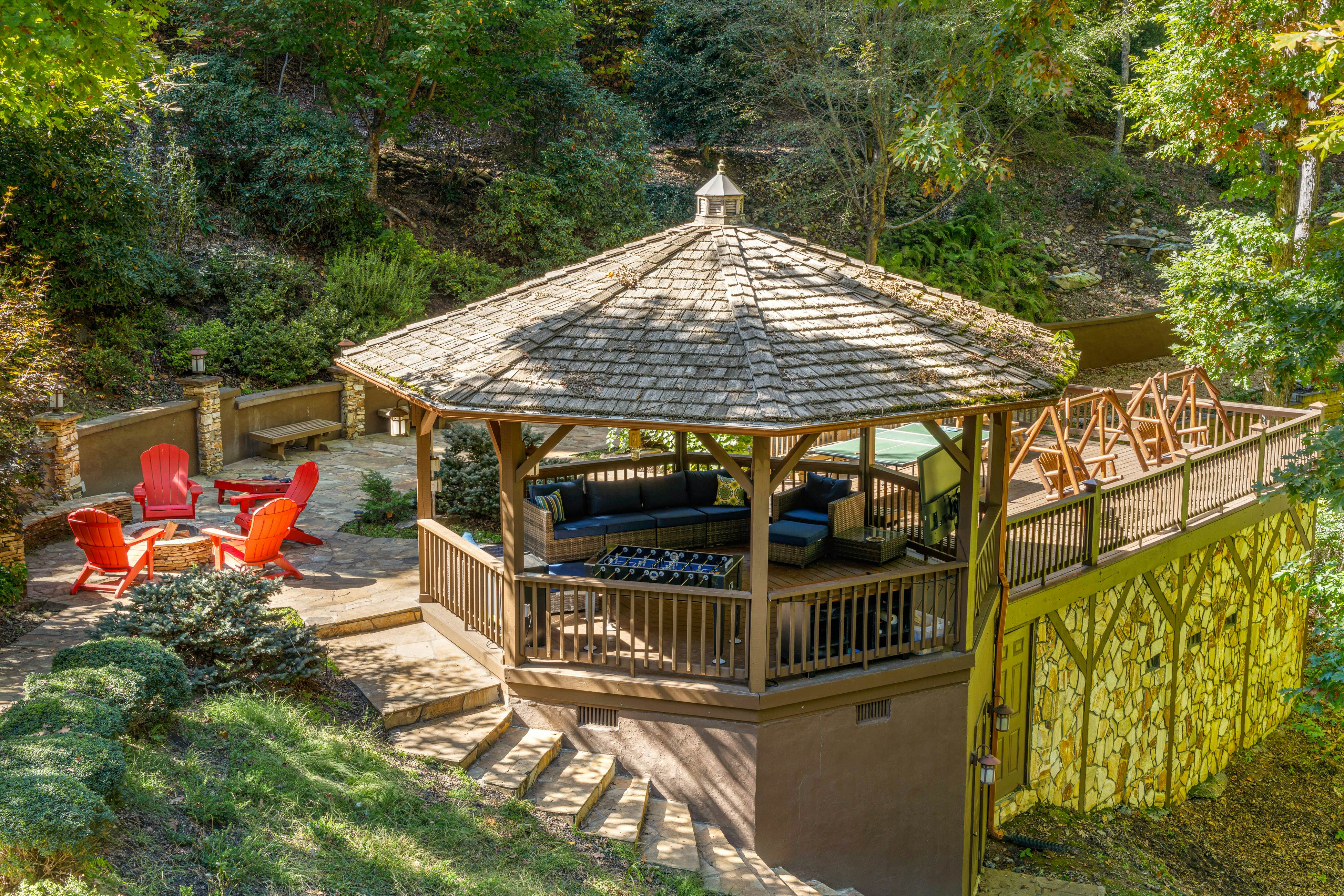 Oasis In the Mountains