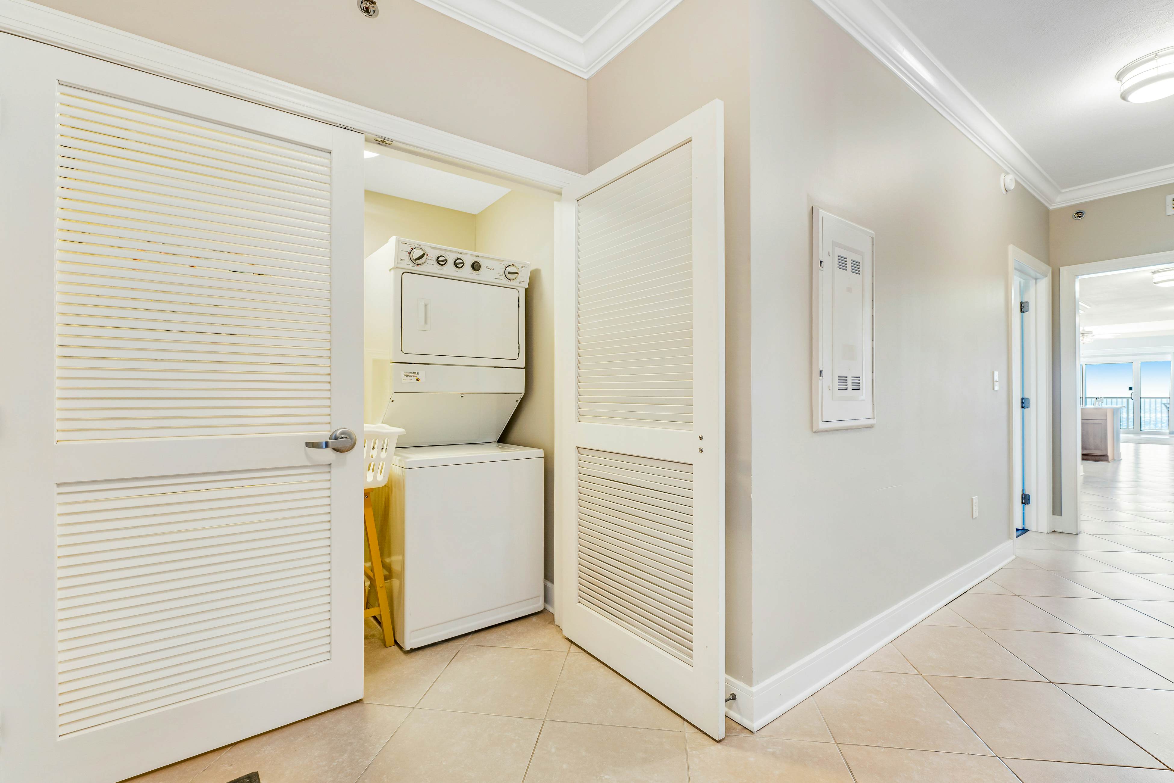 Escapes To The Shores 1301