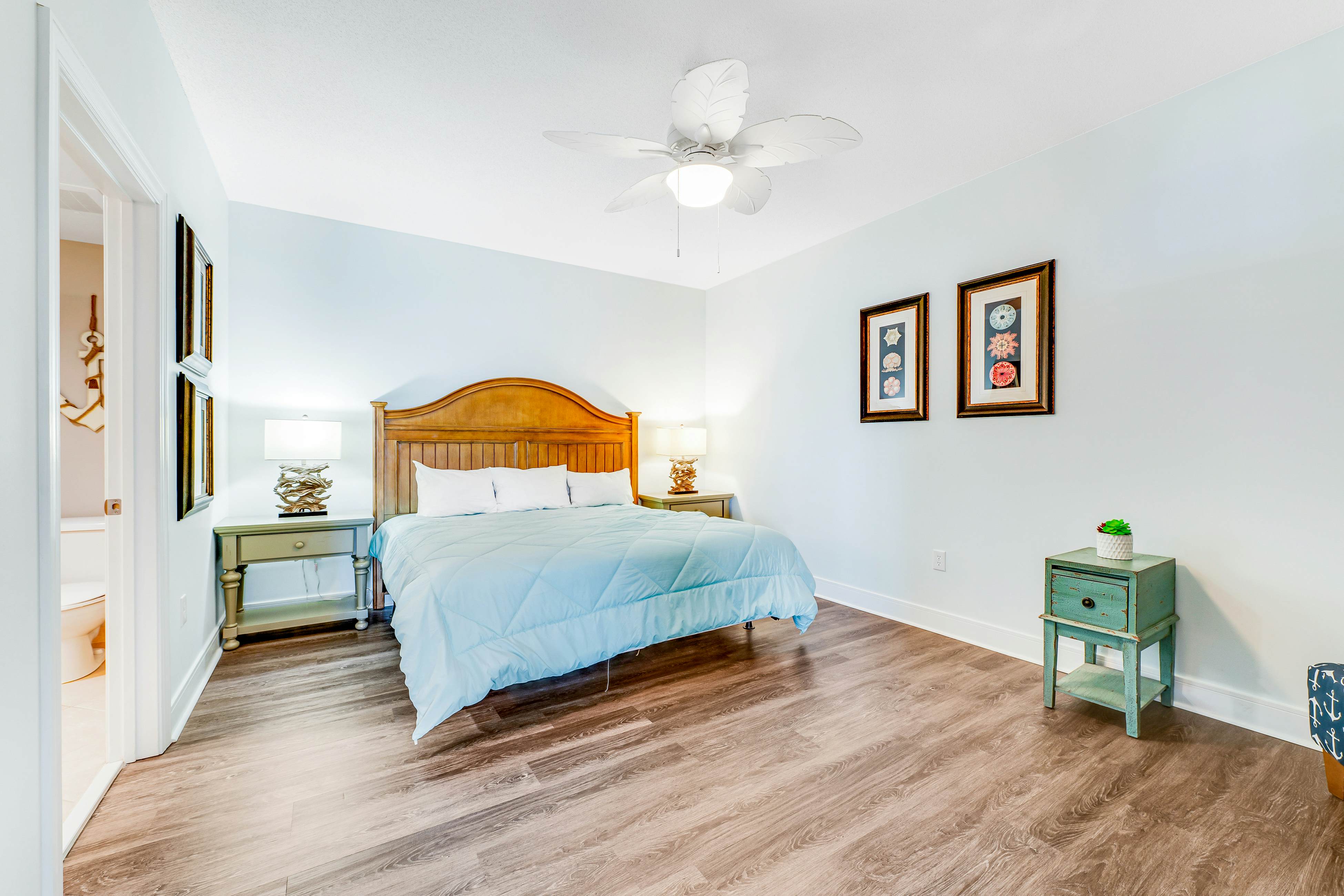 Escapes To The Shores 1301