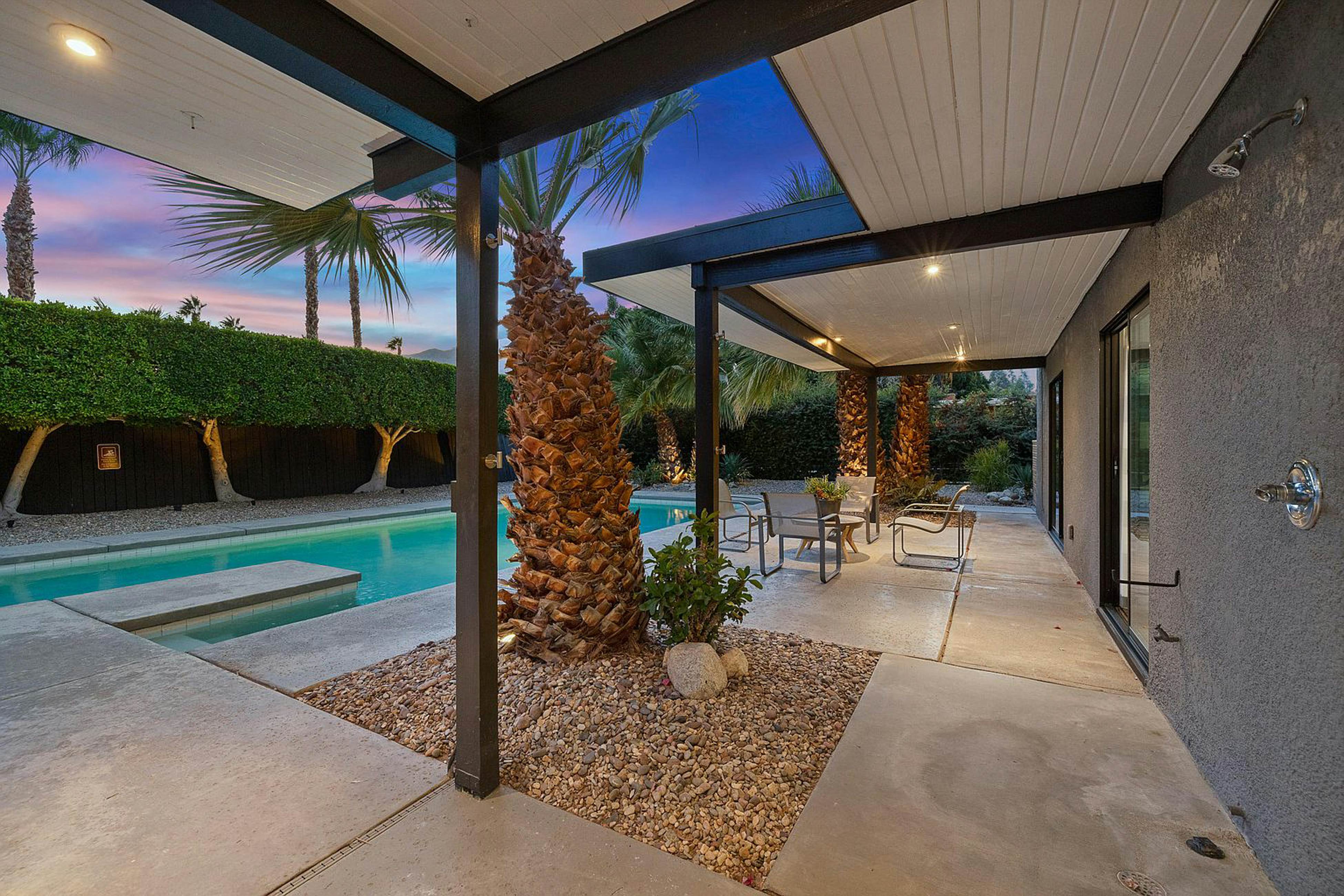 Freestone Modern - 2806
