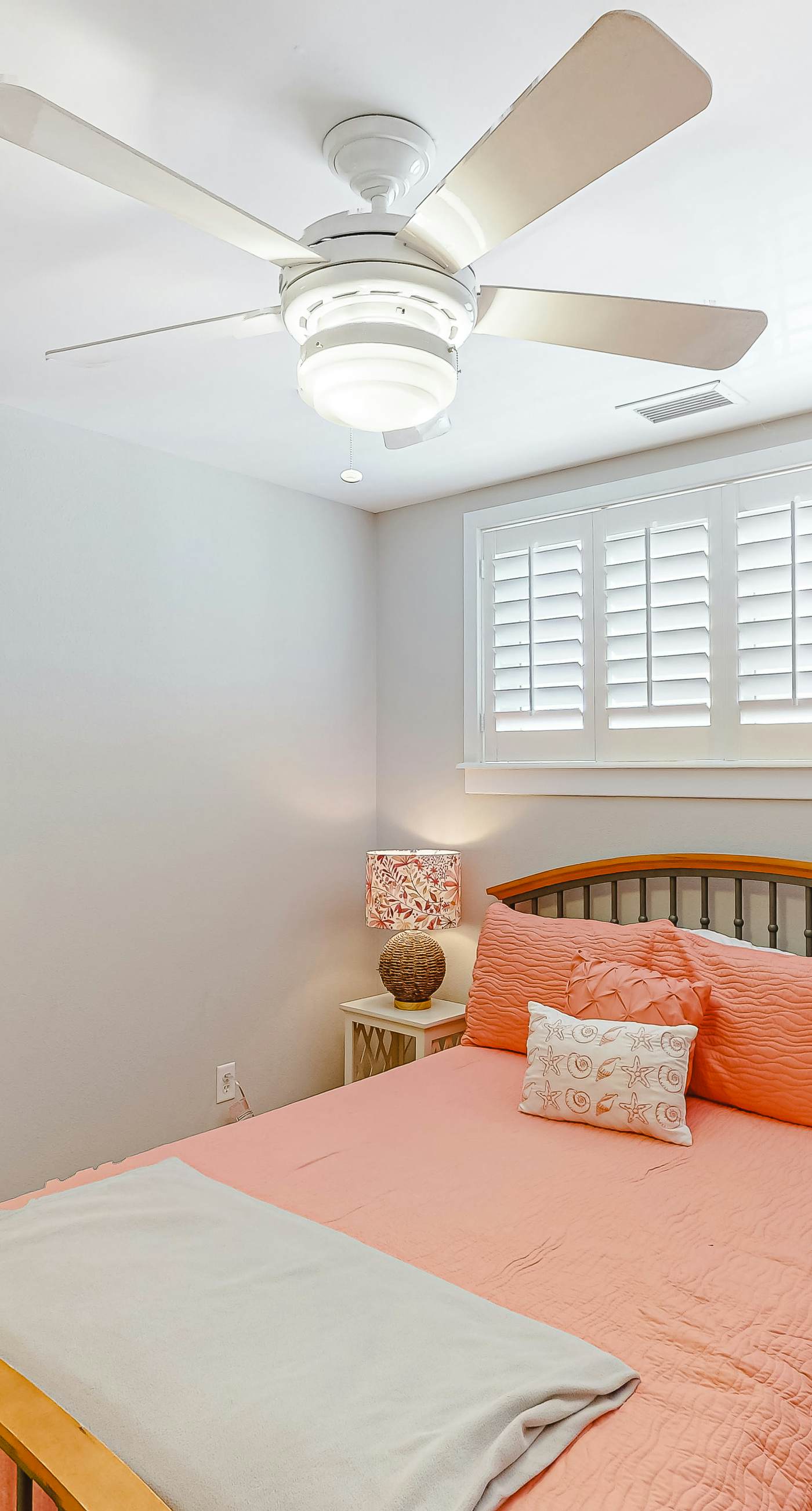 The Sanctuary - Getta Tan B238