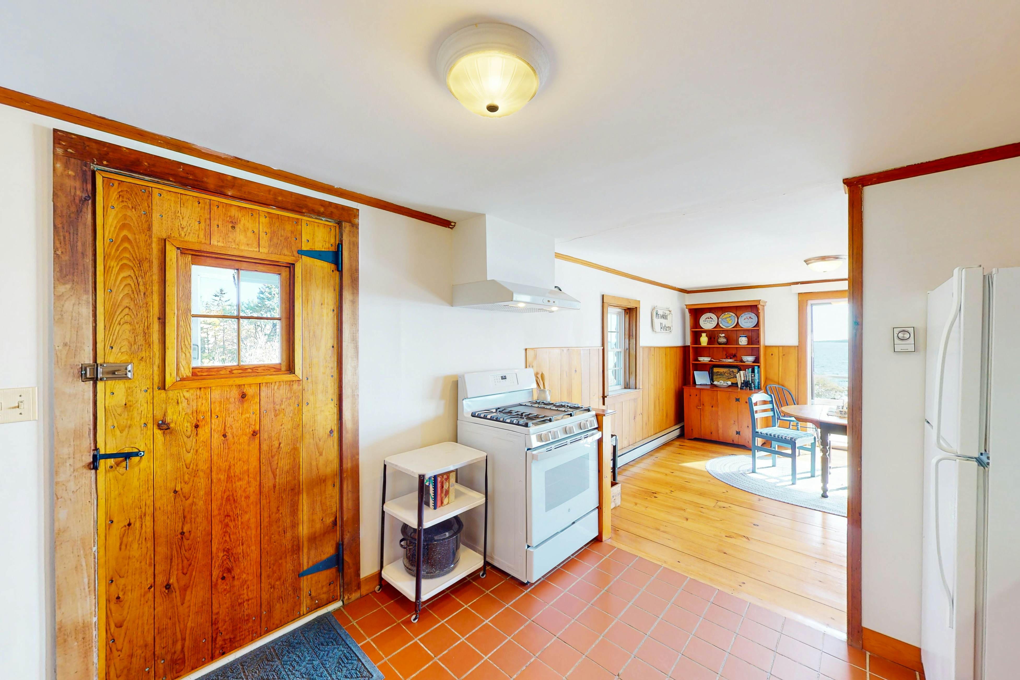 Potter's Place 1 BD Brooklin, ME Vacation Rental Vacasa