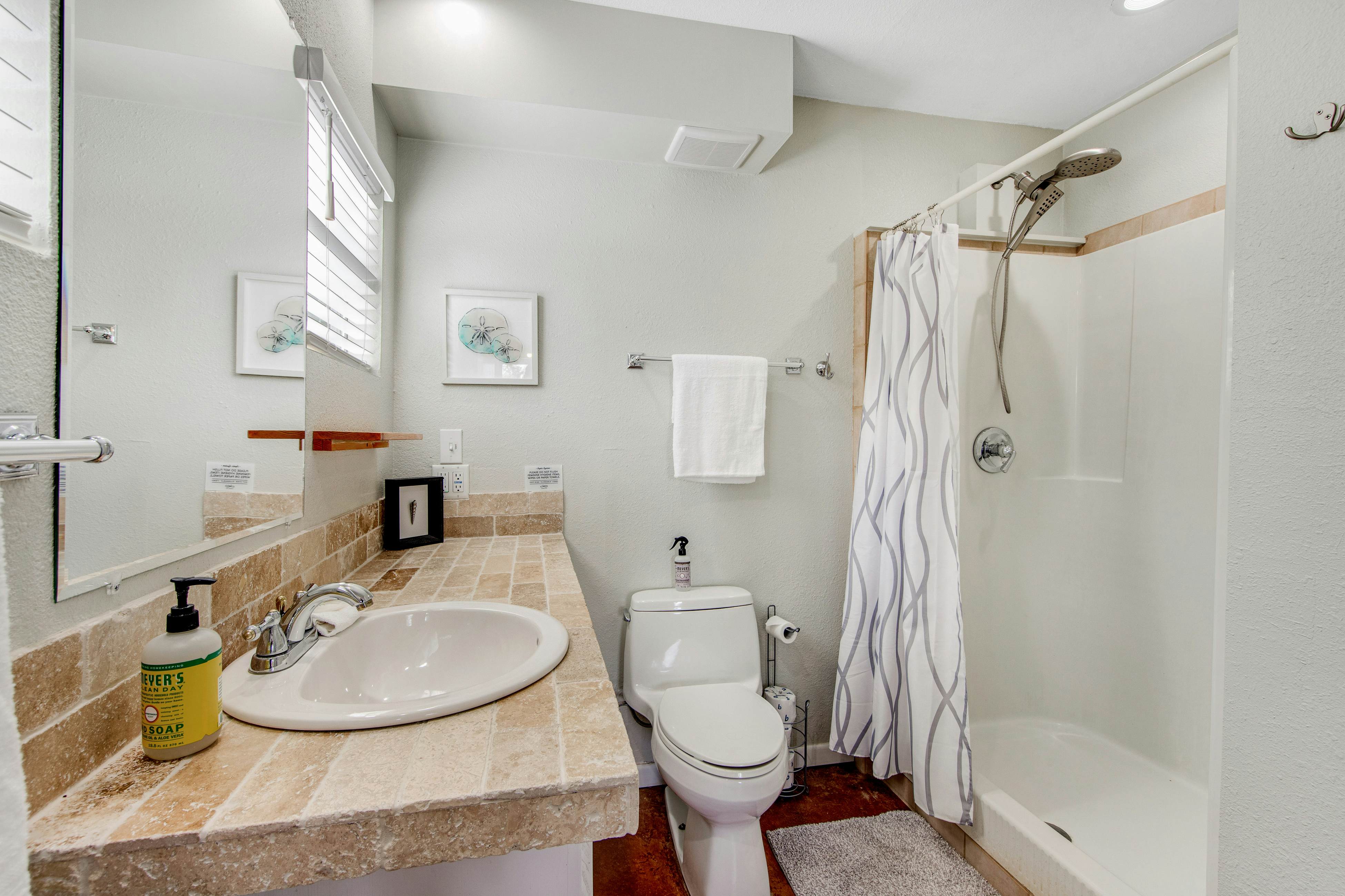 Green River Lodge - Lake LBJ