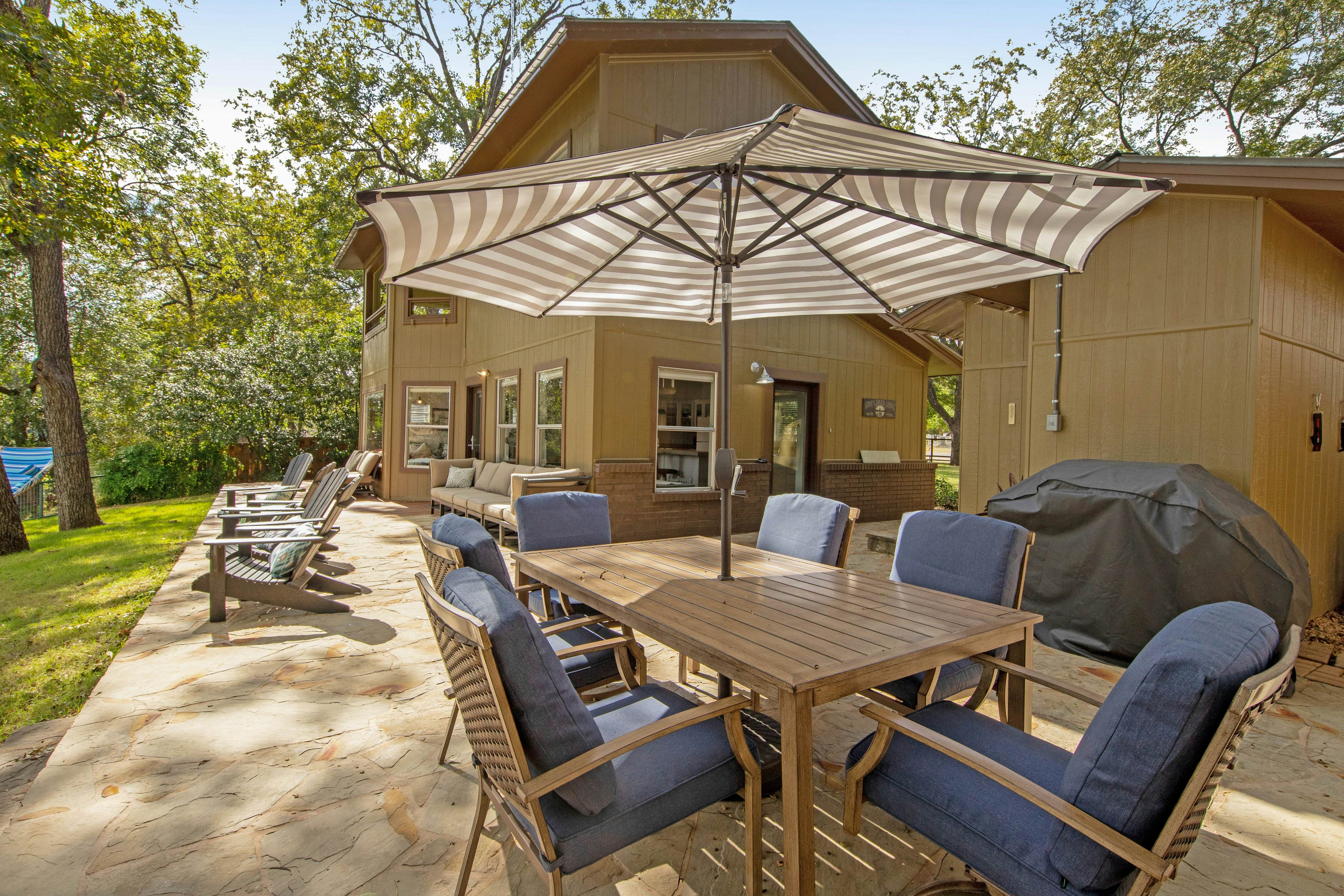 Green River Lodge - Lake LBJ