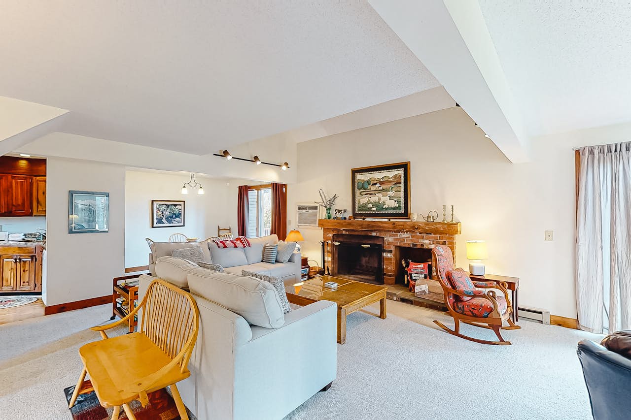 Saltbox 12A 3 BD Quechee, VT Vacation Rental Vacasa