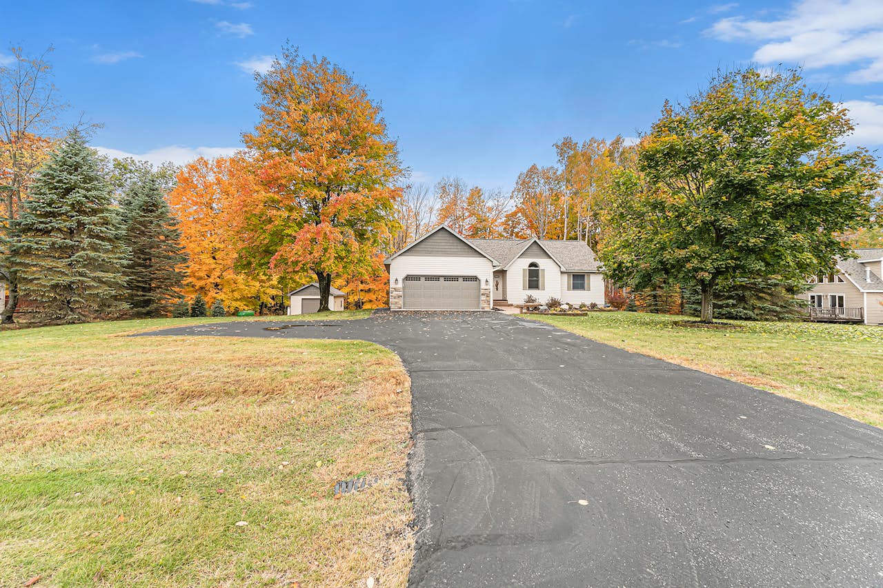 Thompsonville Meadow 4 BD Thompsonville, MI Vacation Rental Vacasa