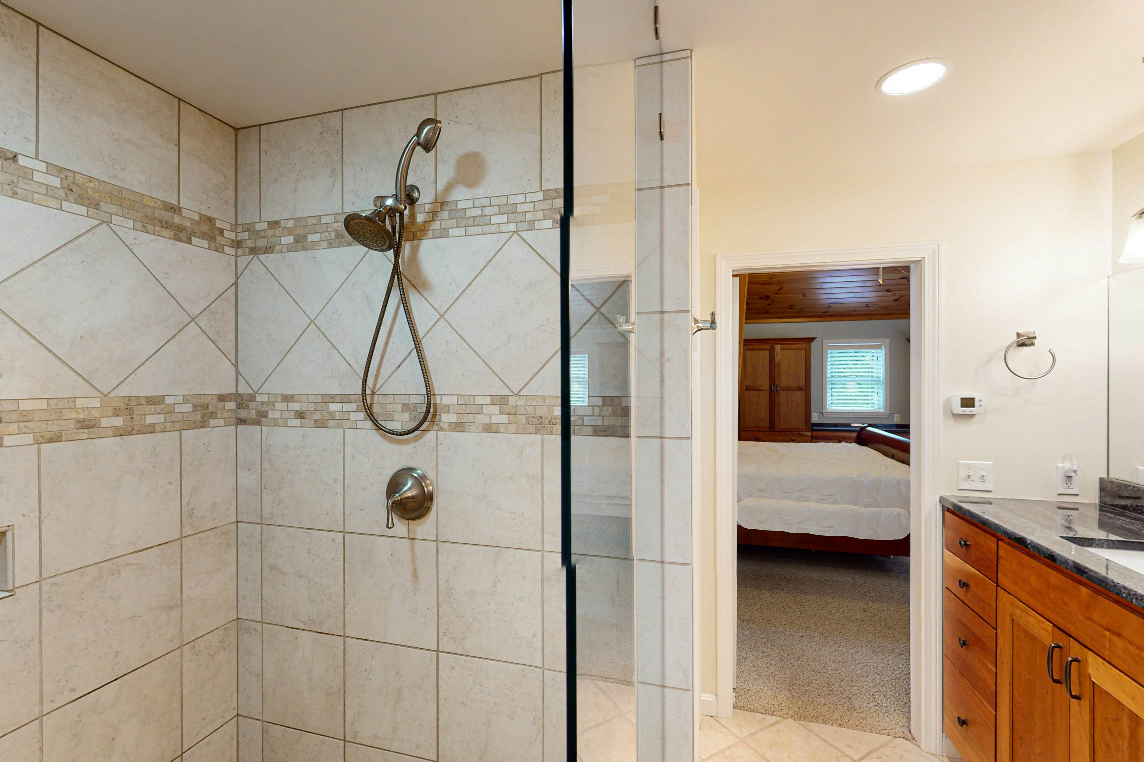 Little Sebago Luxury 4 BD Windham, ME Vacation Rental Vacasa