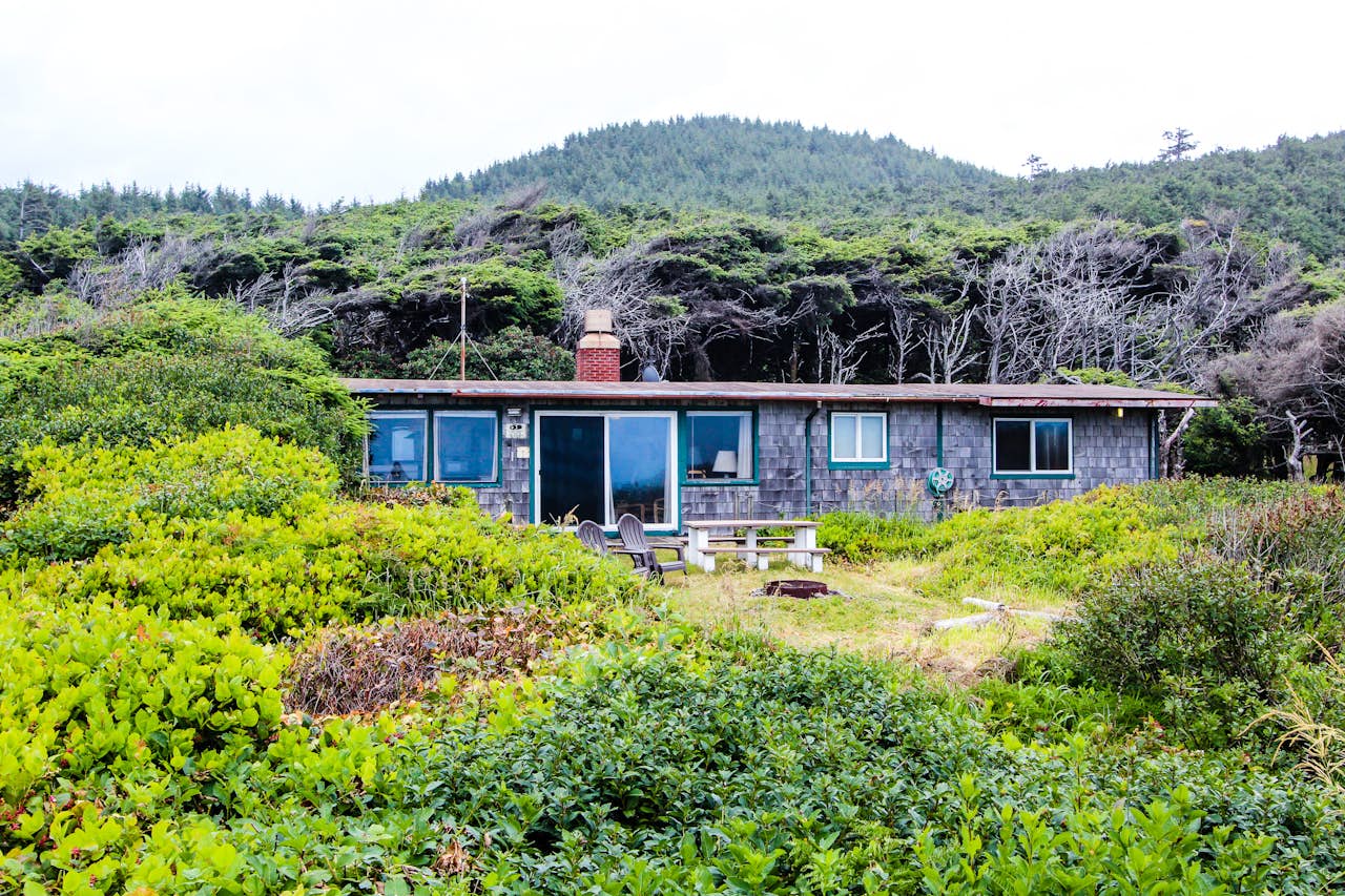 Dulcinea's Cabin 2 BD Vacation Rental in Yachats, OR Vacasa