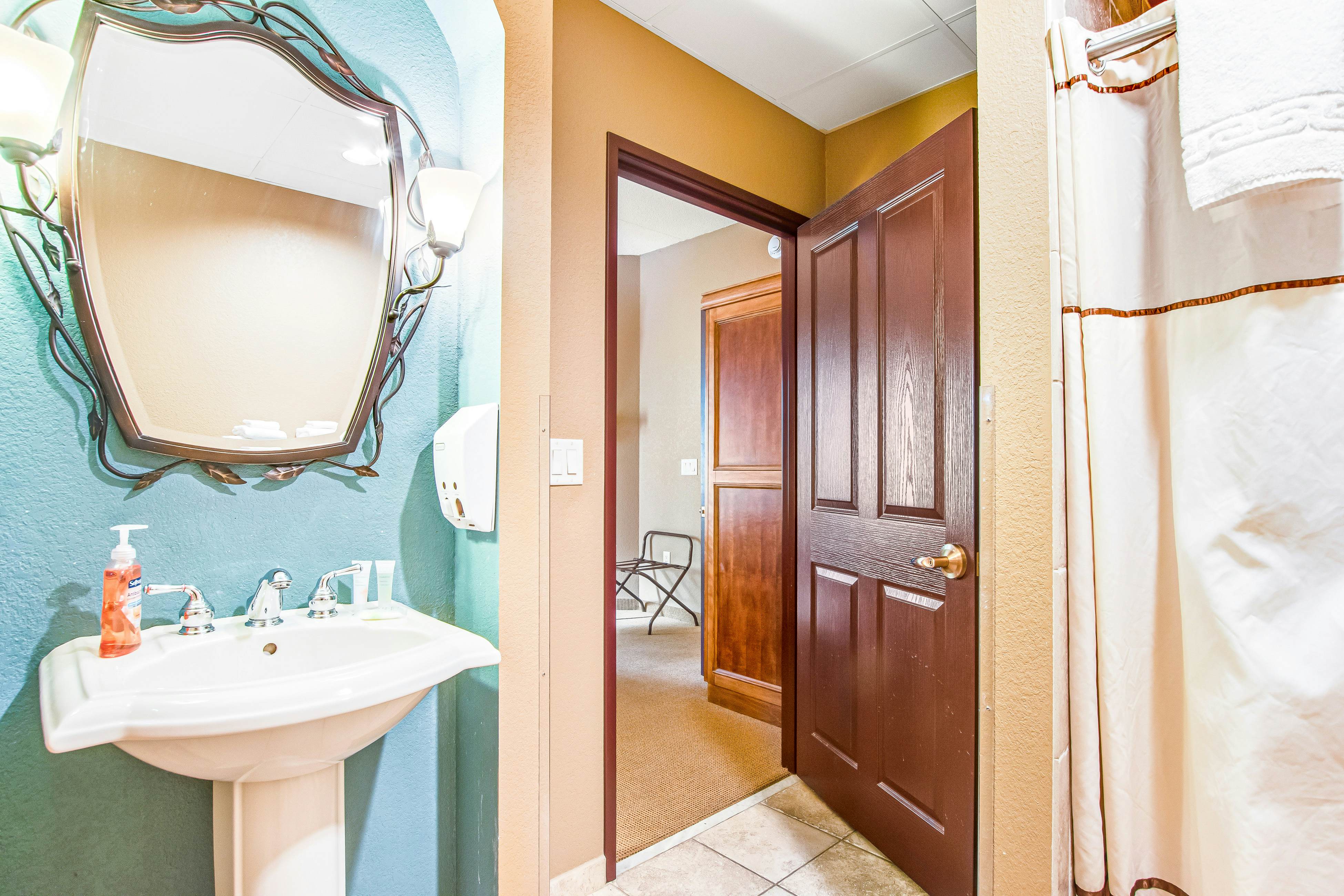 Chula Vista Condo 2249 & 2251 Full Property