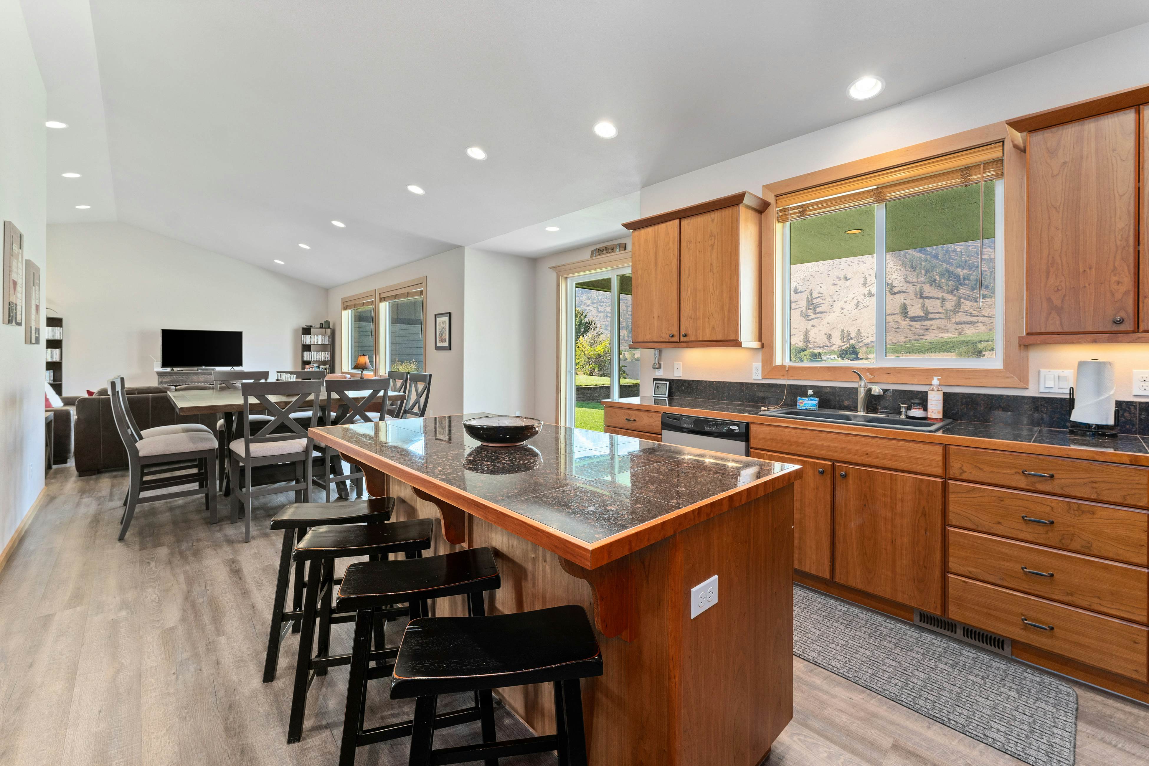 Connect with the Columbia