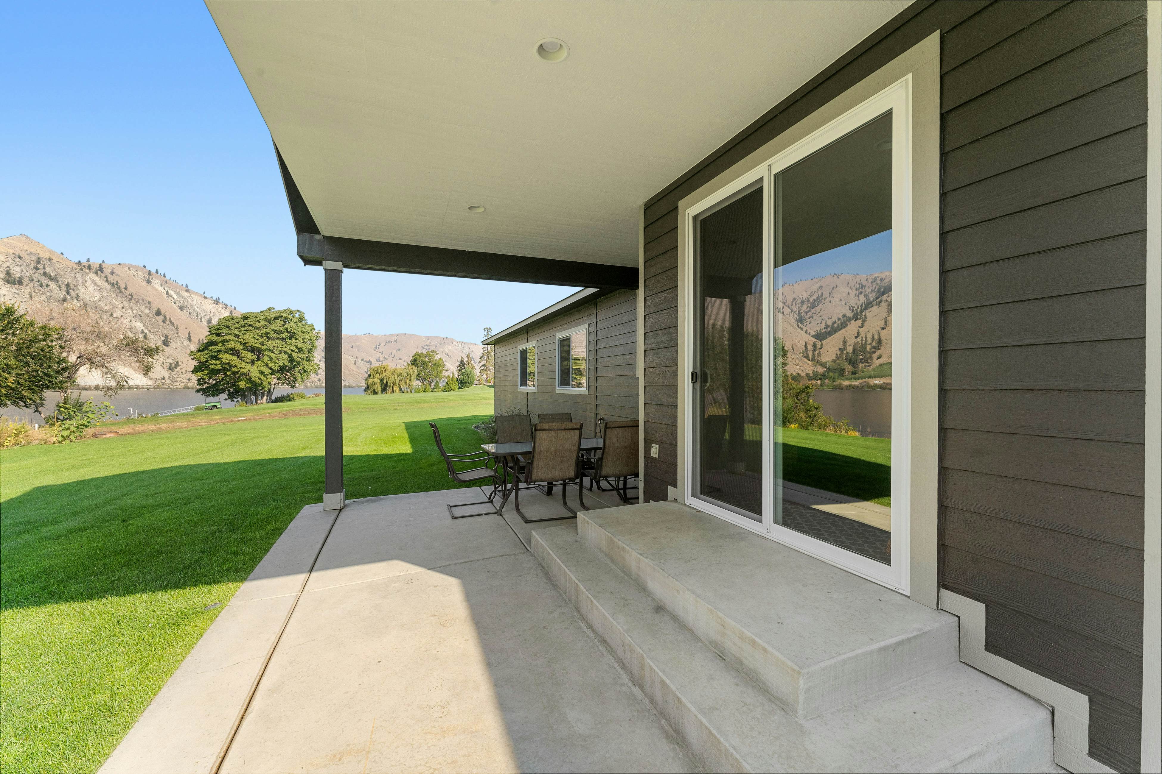 Connect with the Columbia