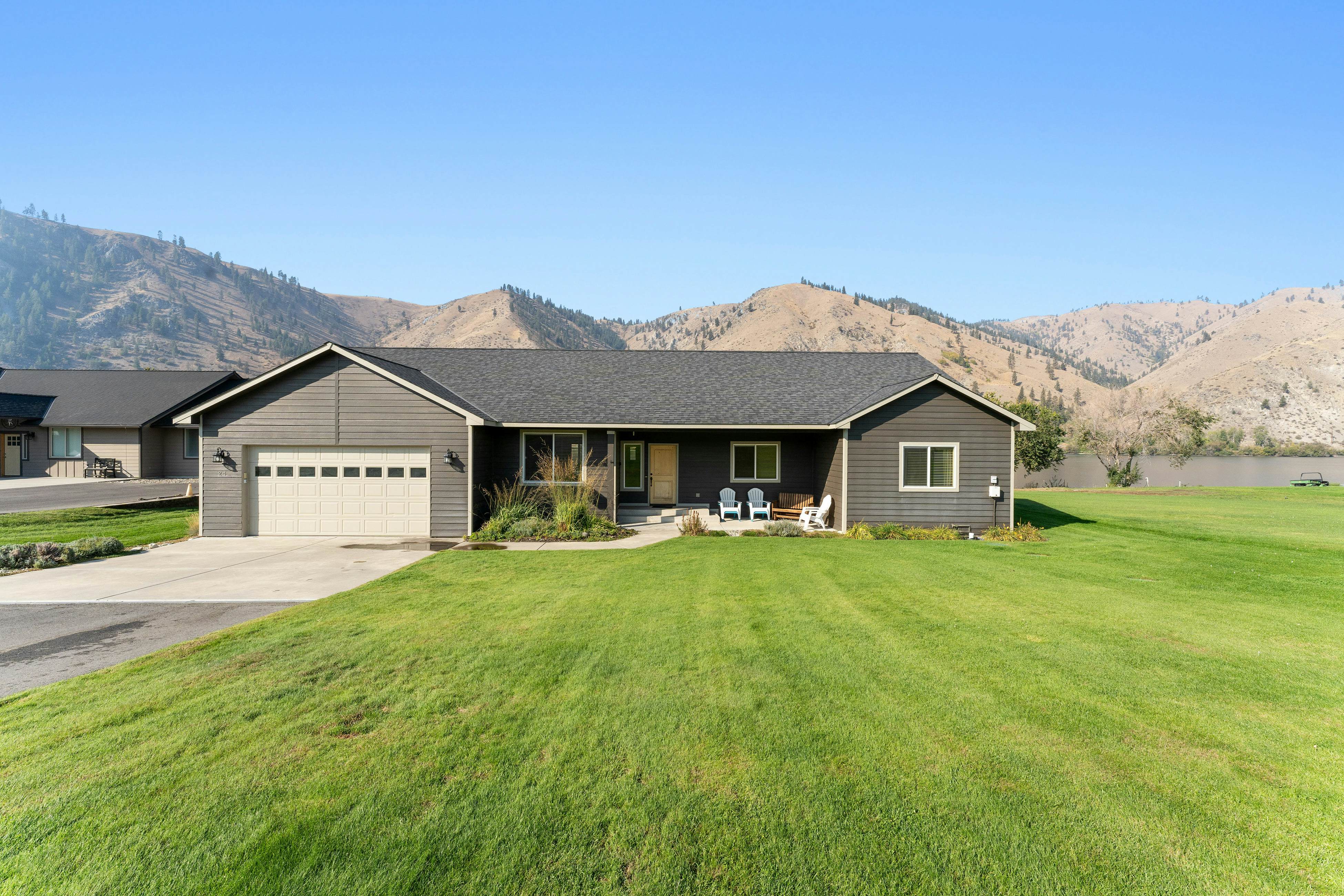 Connect with the Columbia