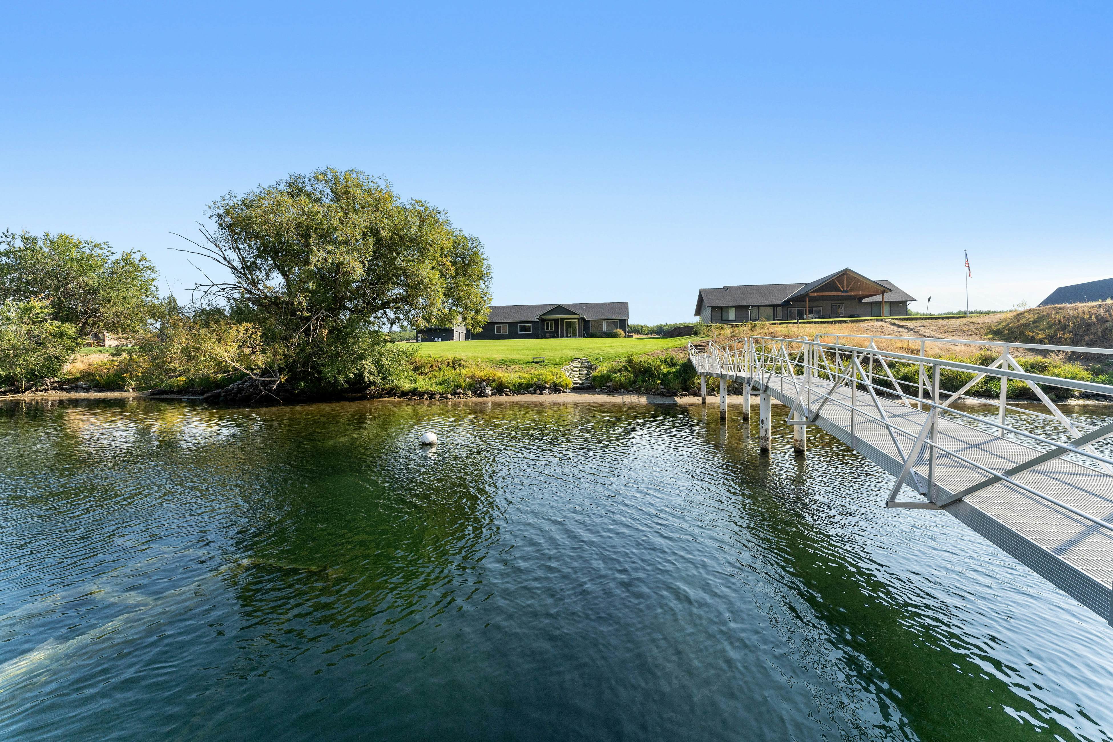 Connect with the Columbia