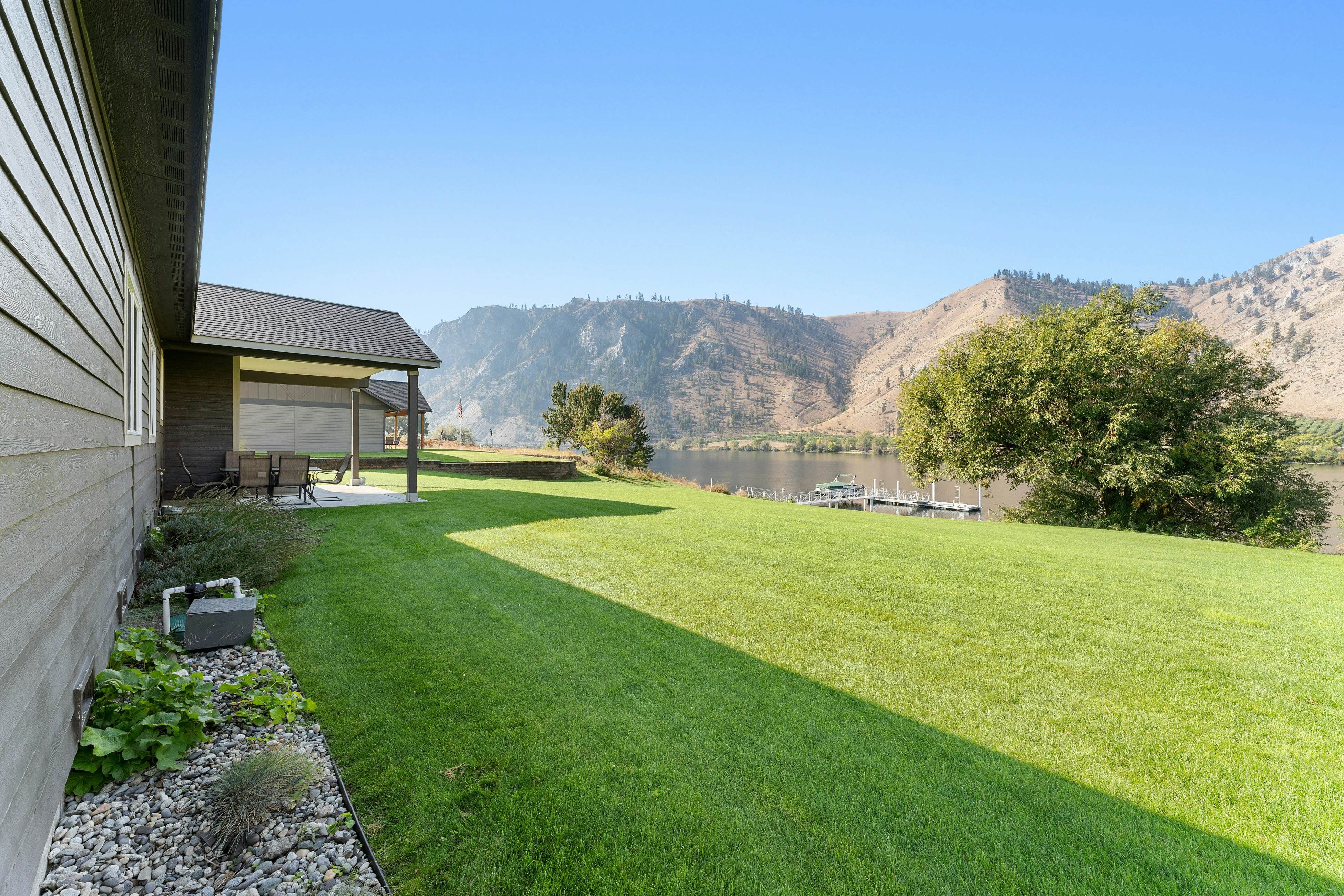 Connect with the Columbia