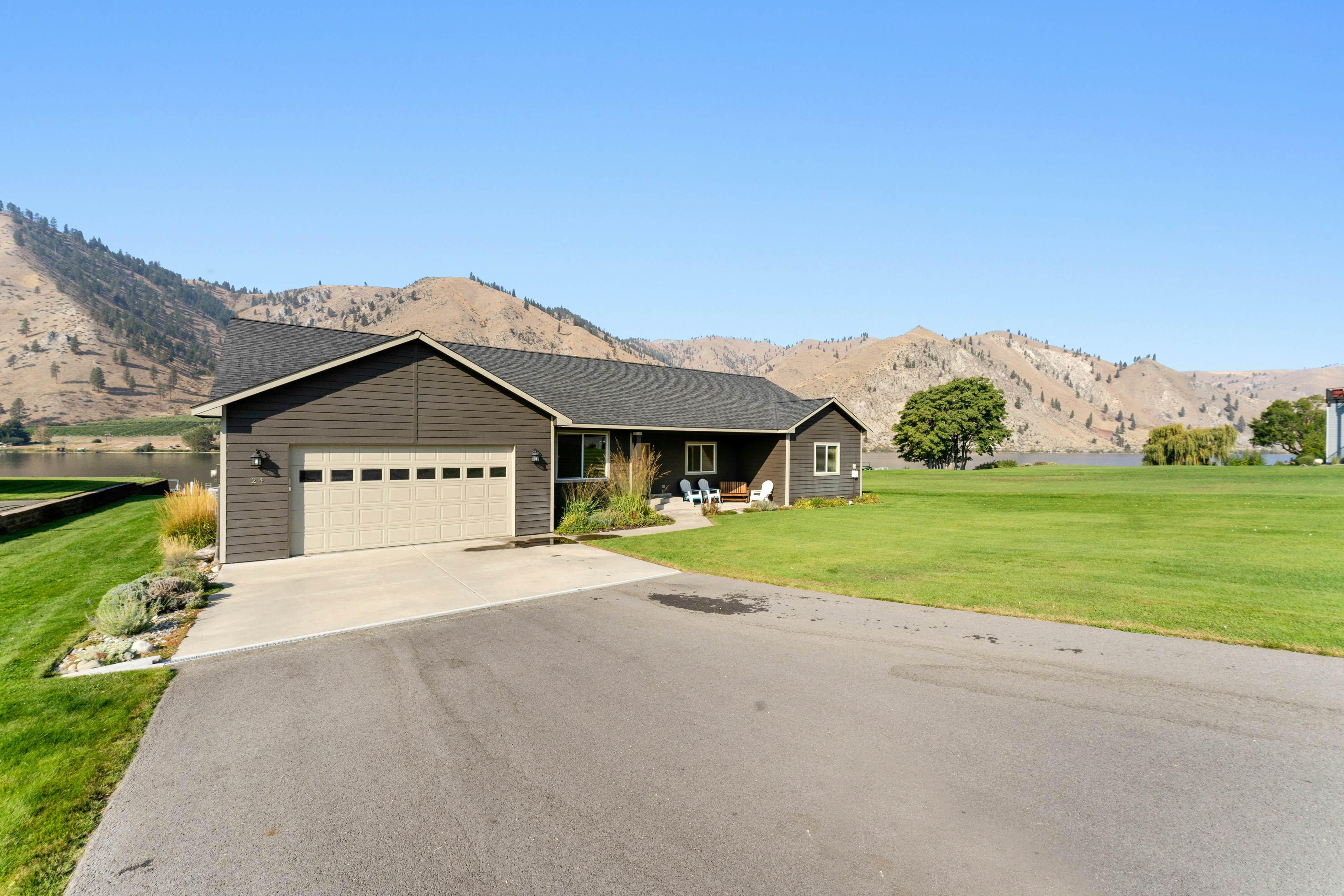 Connect with the Columbia