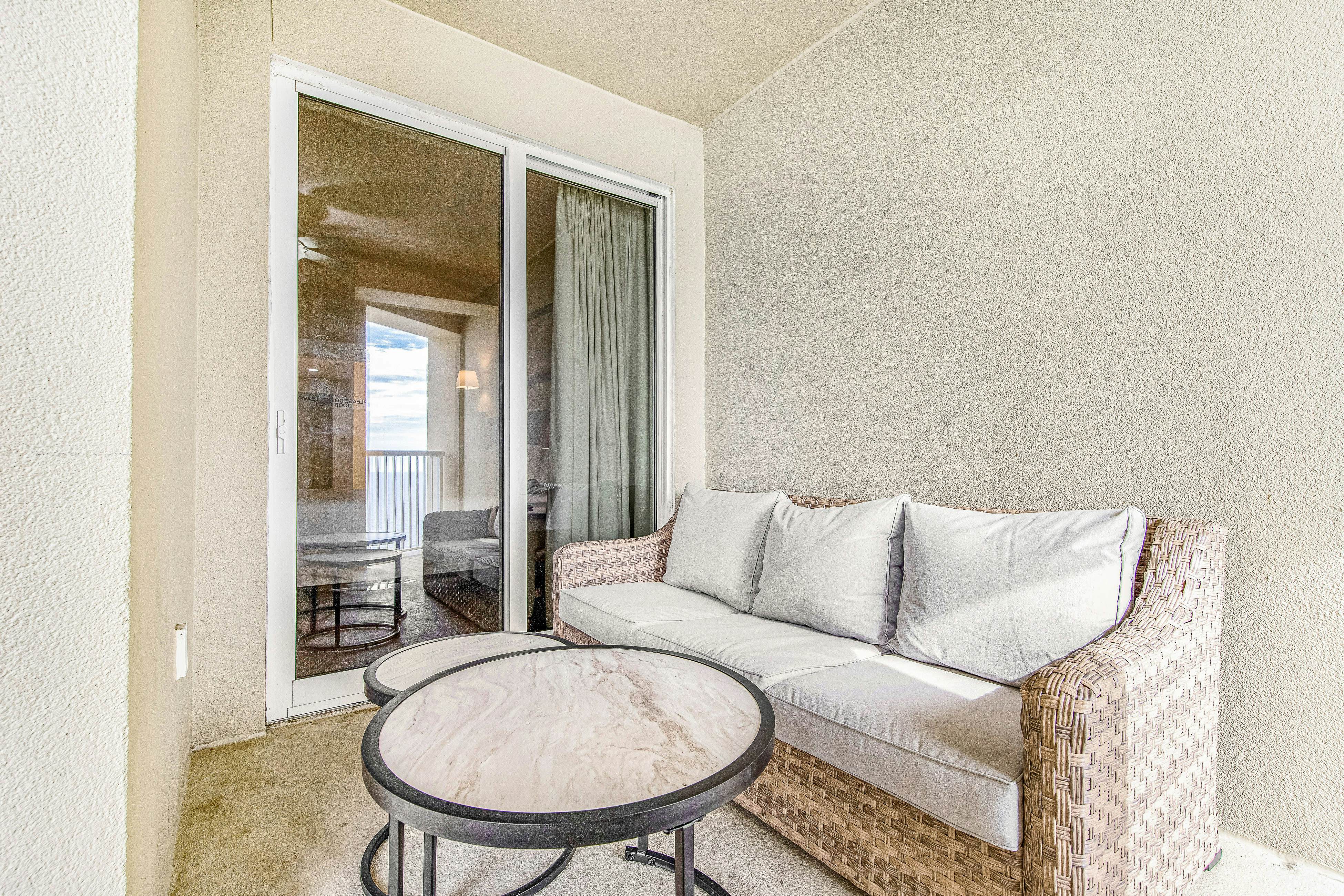 Grand Panama Tower 1-1506