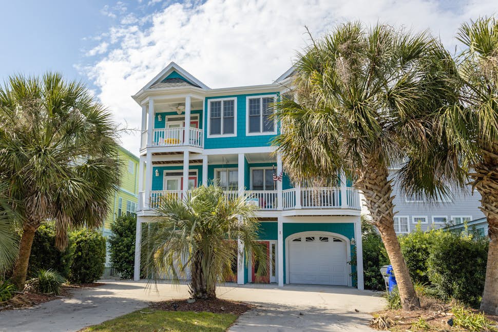 Pirate's Cove 5 BD Carolina Beach, NC Vacation Rental Vacasa