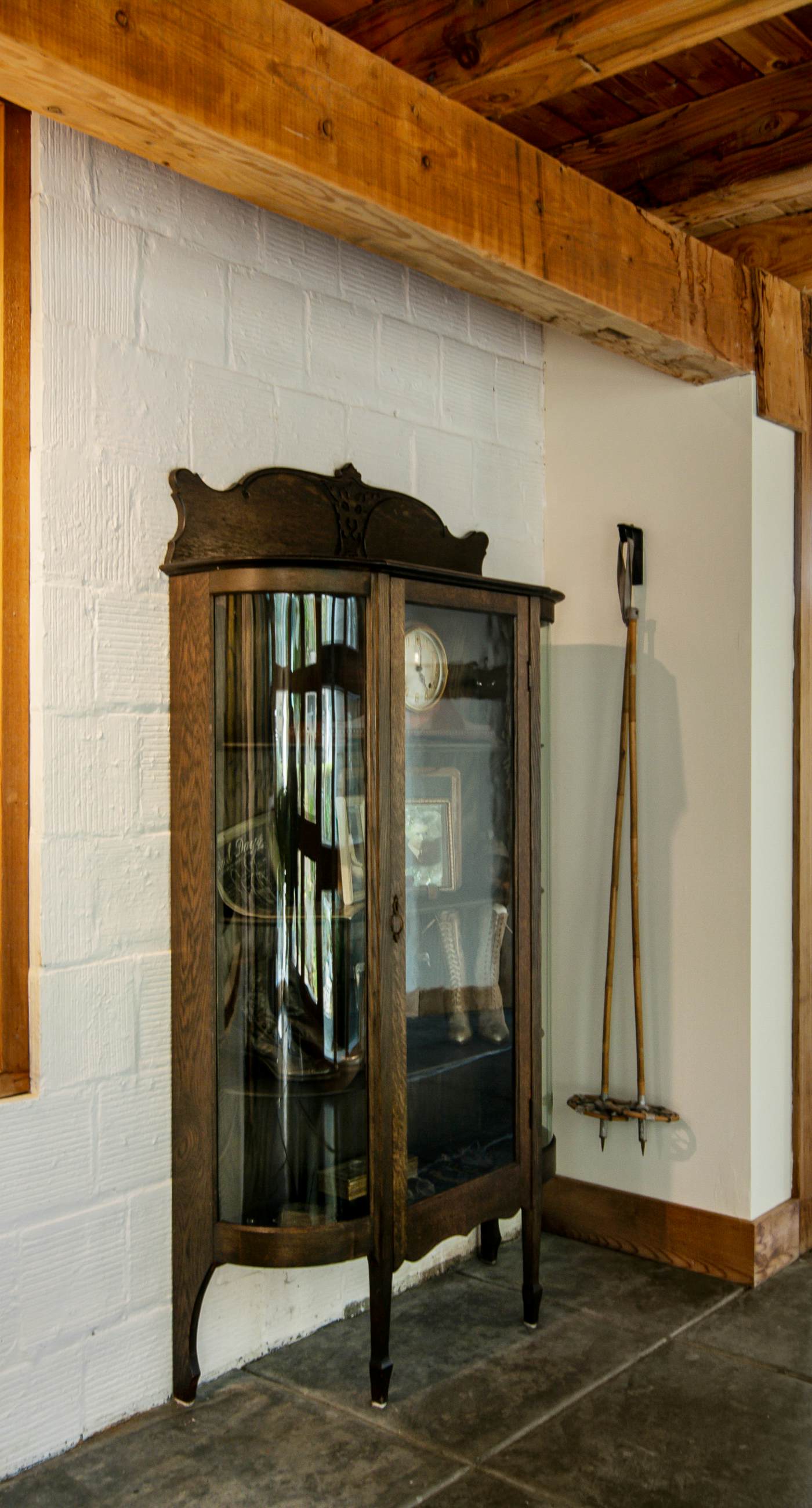 Peaceful Lakeside Retreat